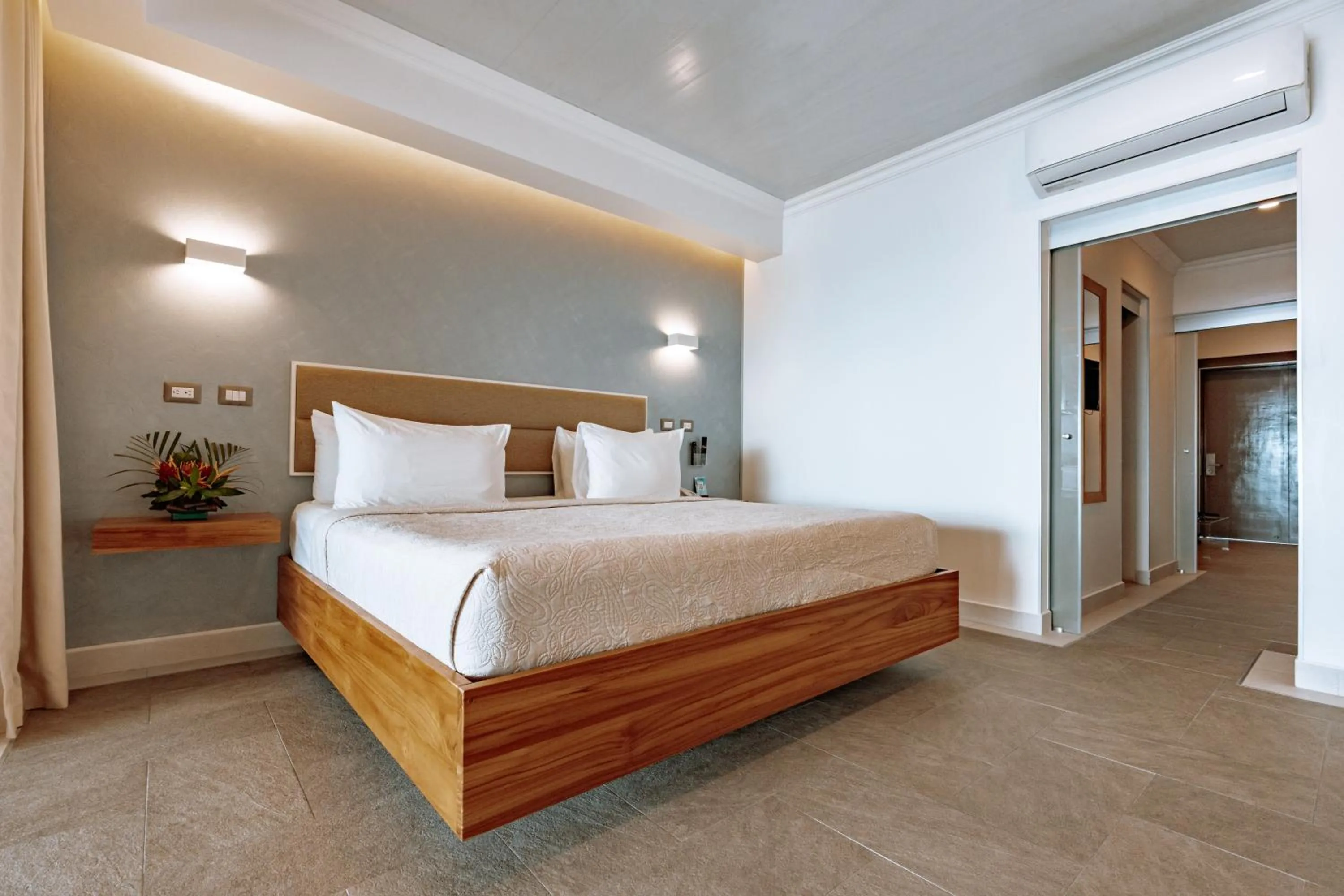 Bed in Hotel La Mariposa