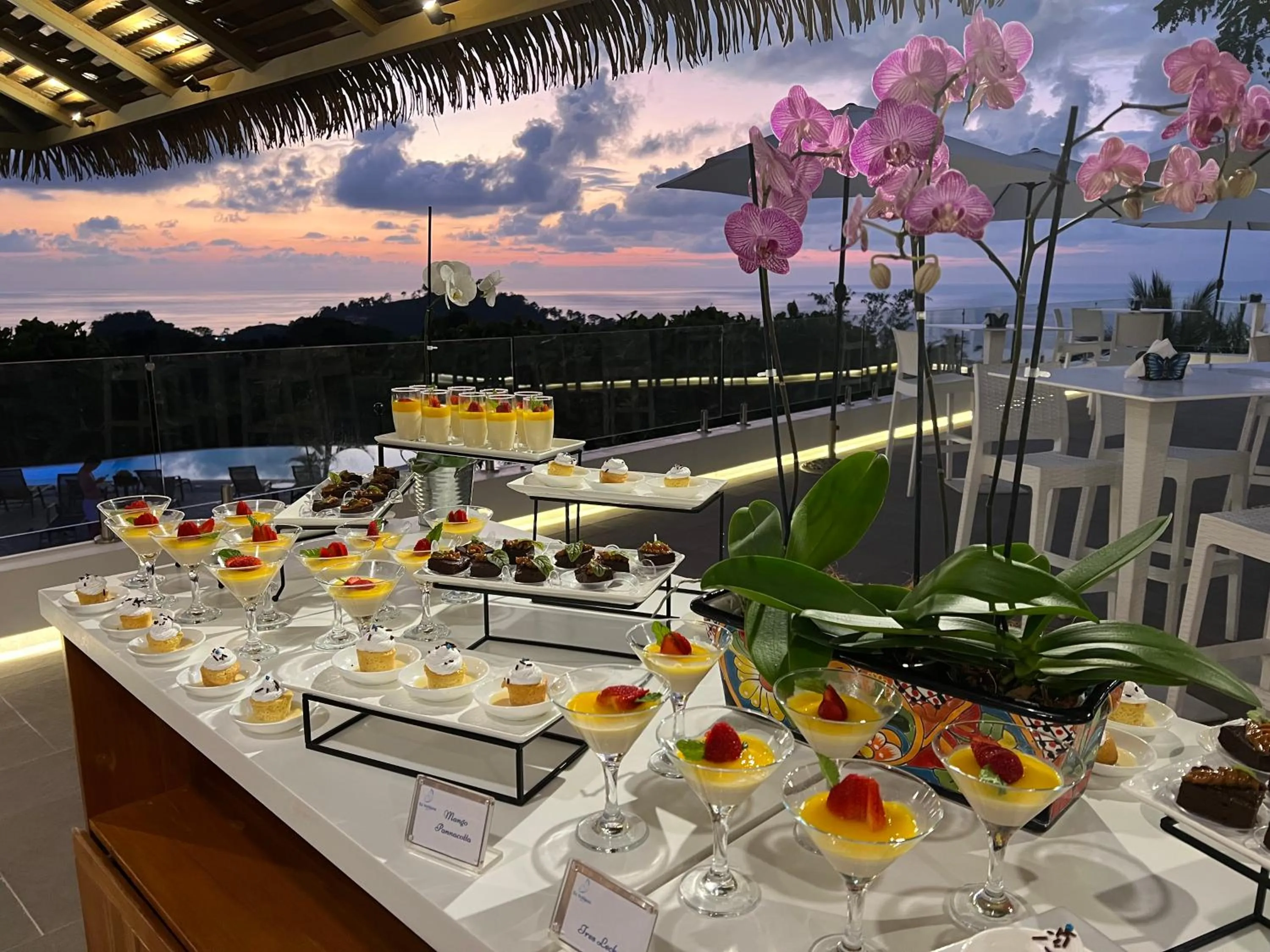 Food and drinks in Hotel La Mariposa