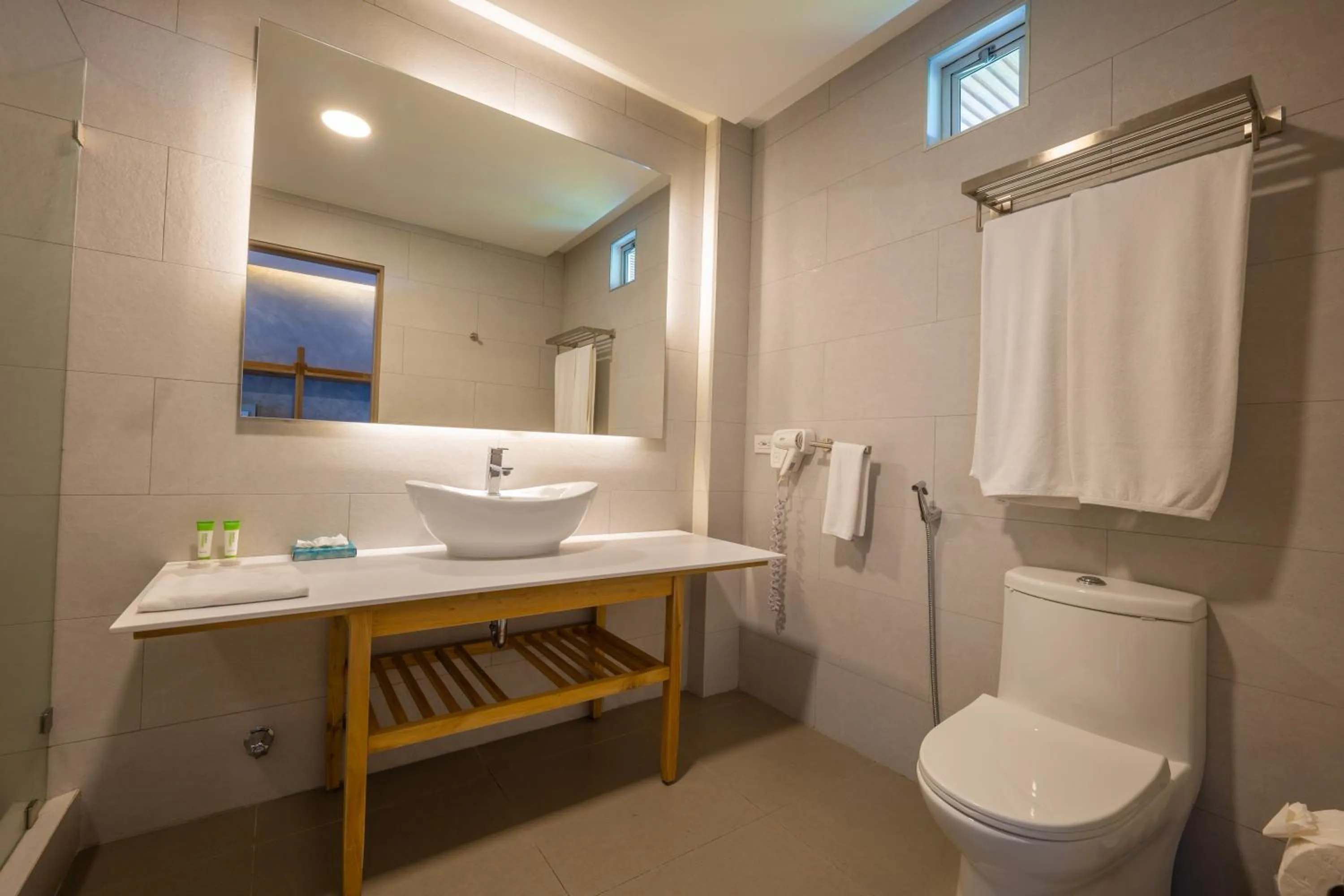 Shower in Hotel La Mariposa