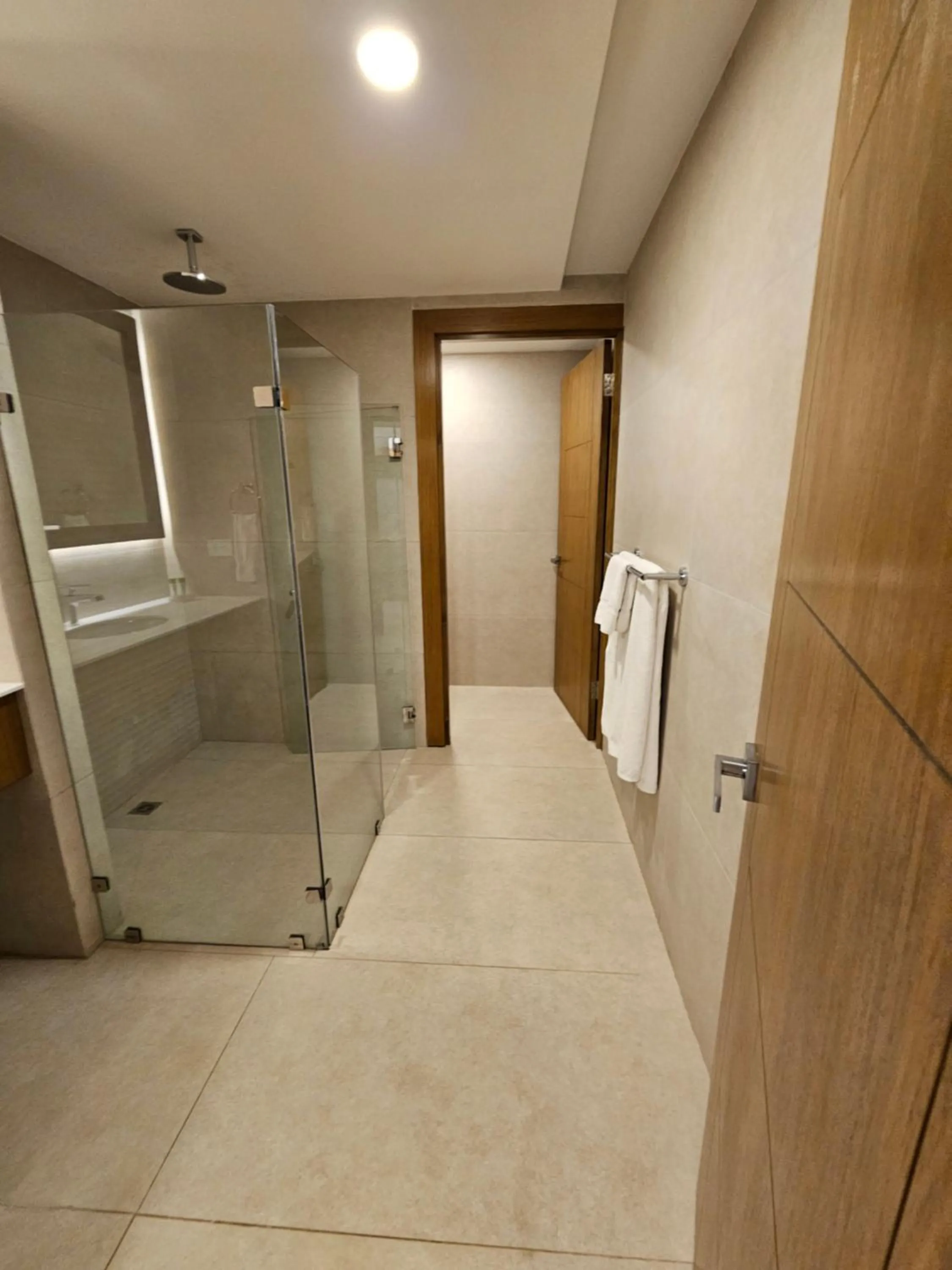 Shower in Hotel La Mariposa