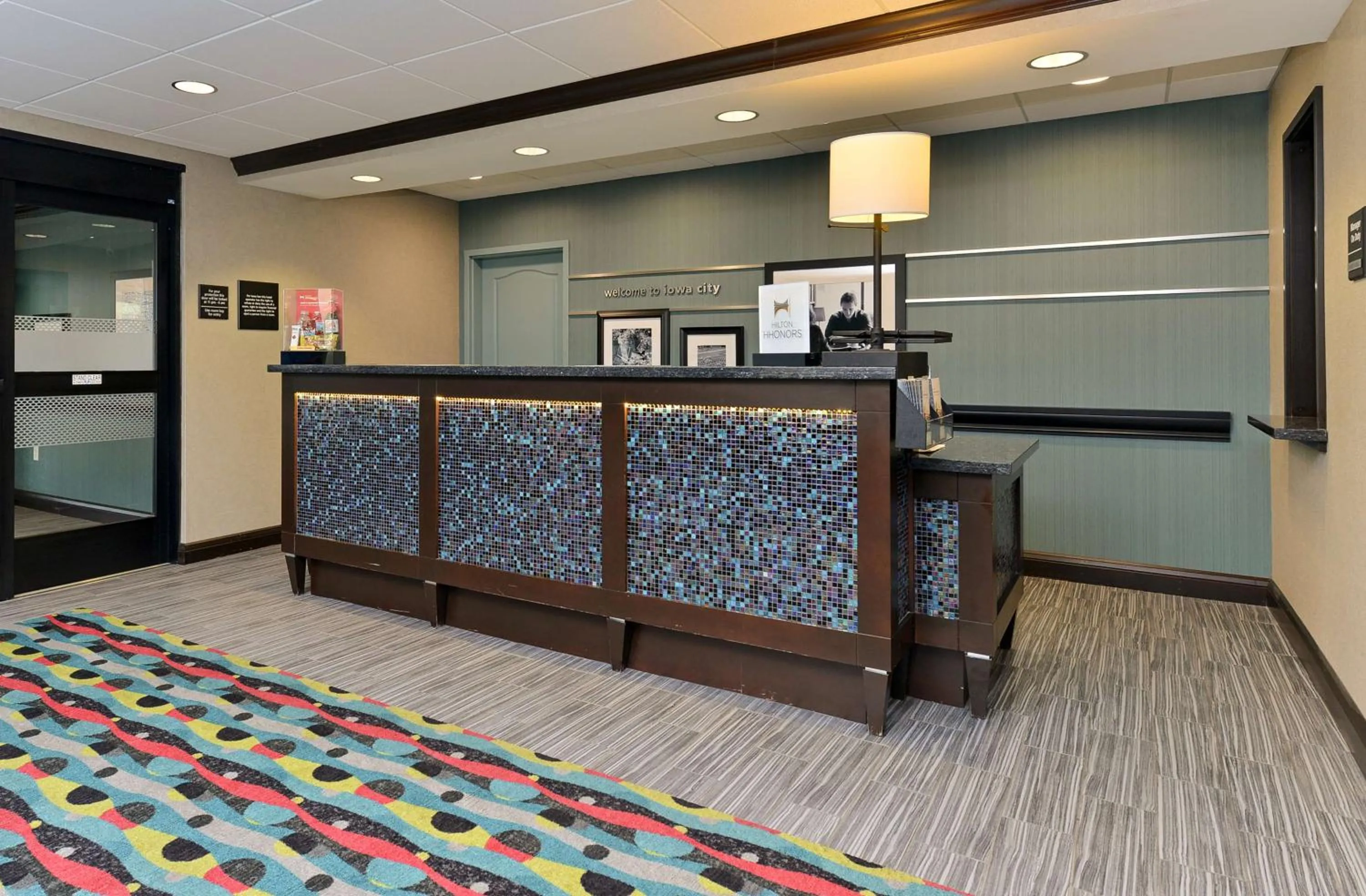 Lobby or reception, Bed in Hampton Inn Iowa City/University Area