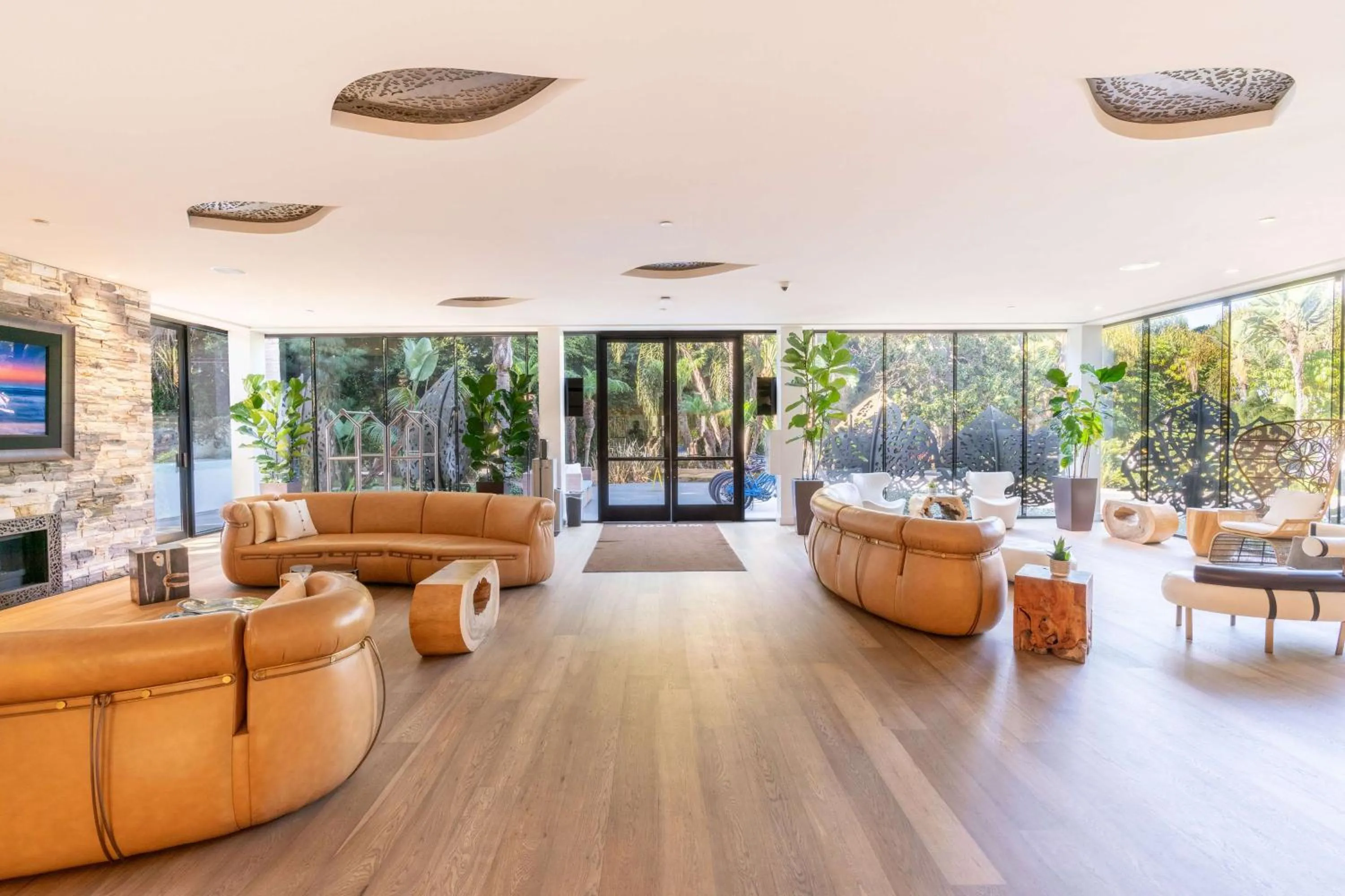 Lobby or reception in Hotel La Jolla, Curio Collection by Hilton