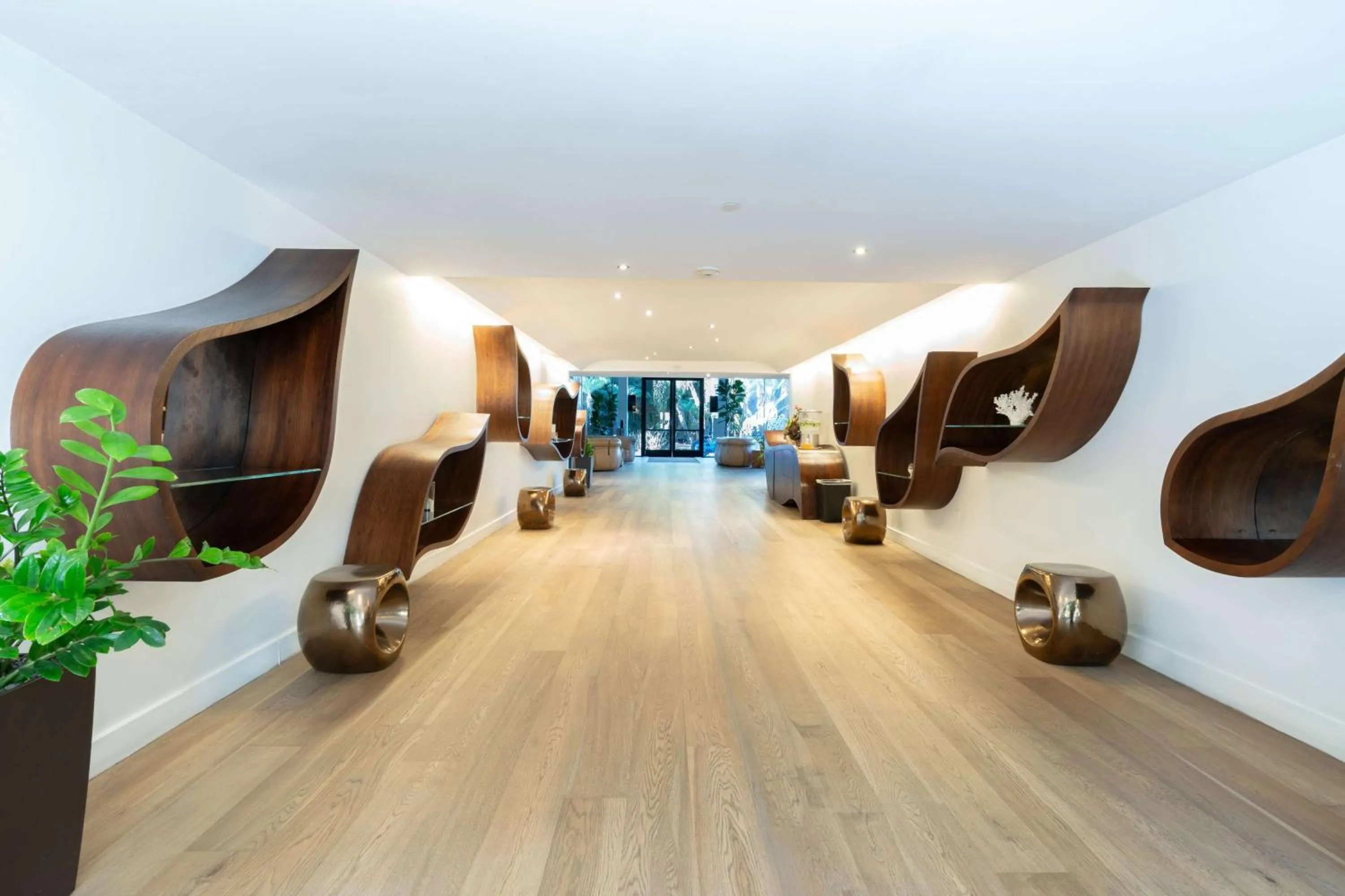 Lobby or reception in Hotel La Jolla, Curio Collection by Hilton