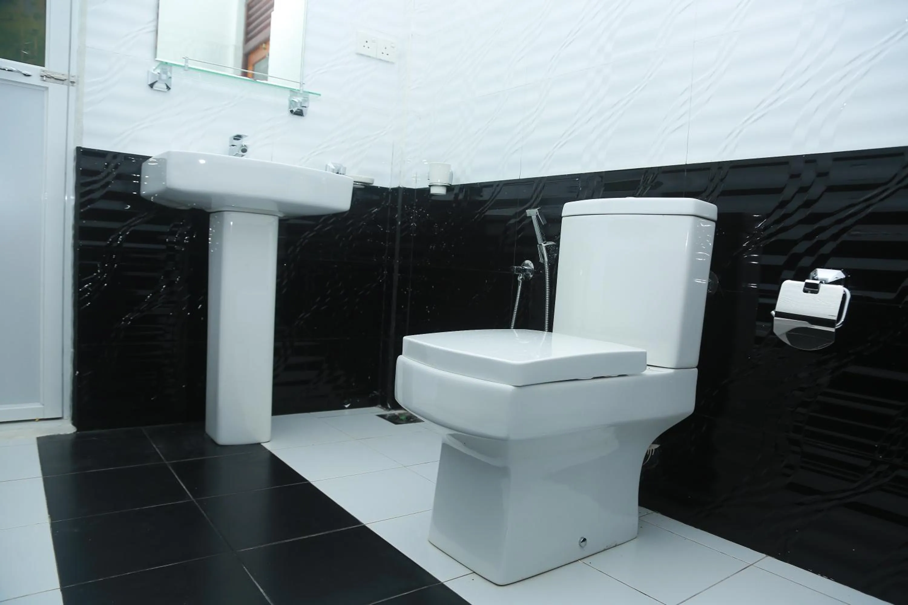 Bathroom in Mama's Palace Hiriketiya