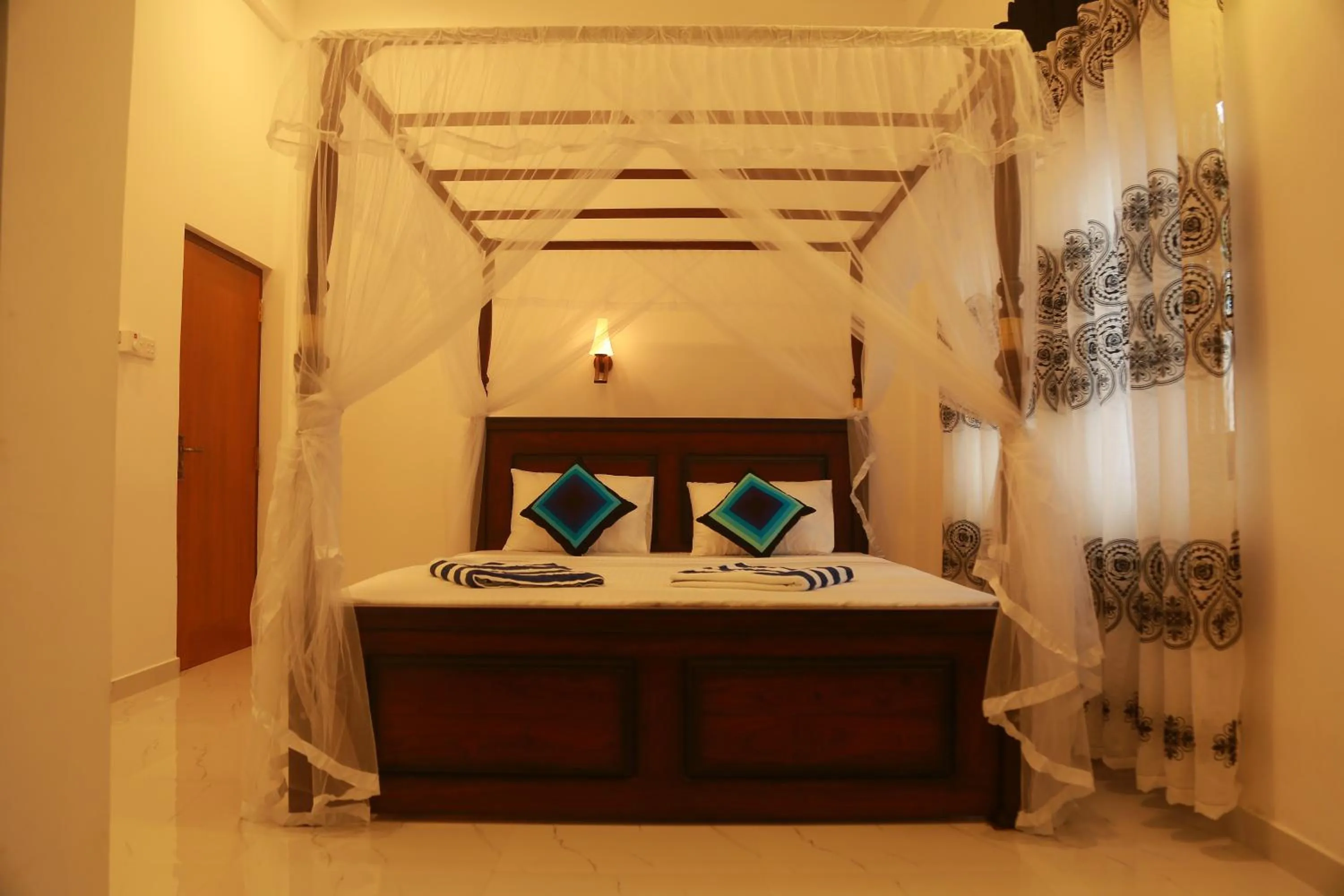 bunk bed, Bed in Mama's Palace Hiriketiya