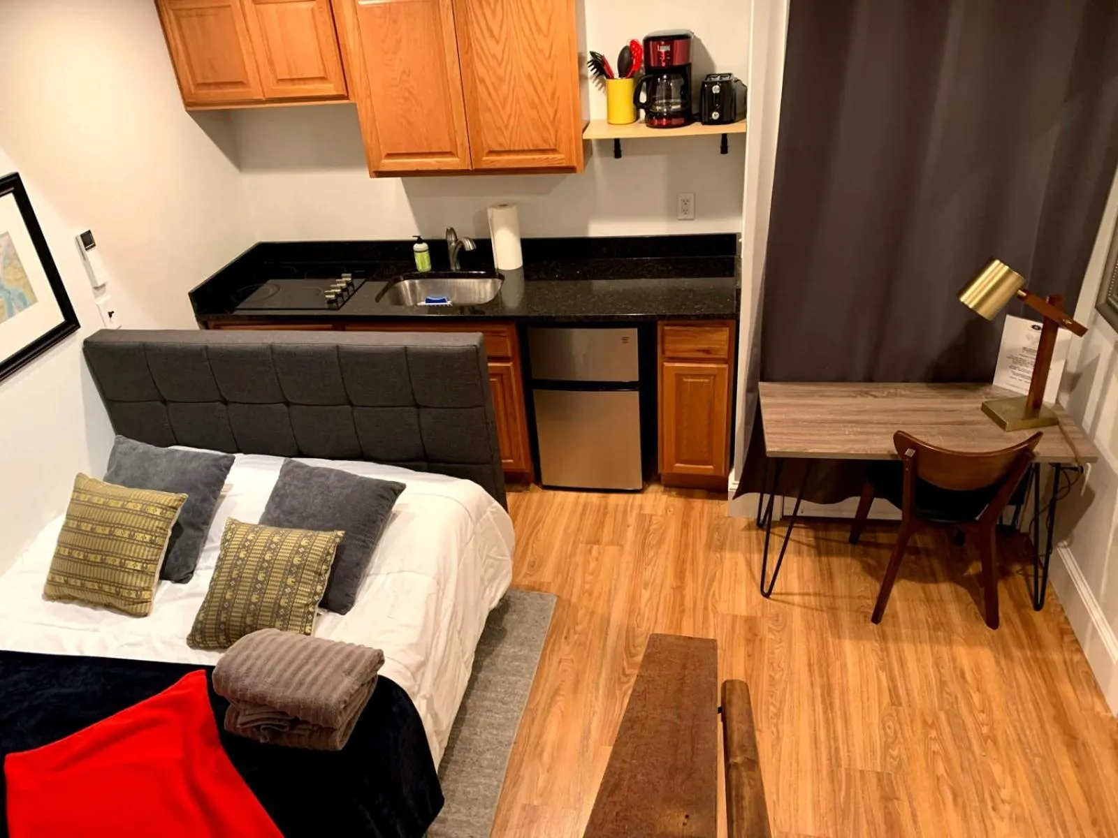 Amazing Location studio parking