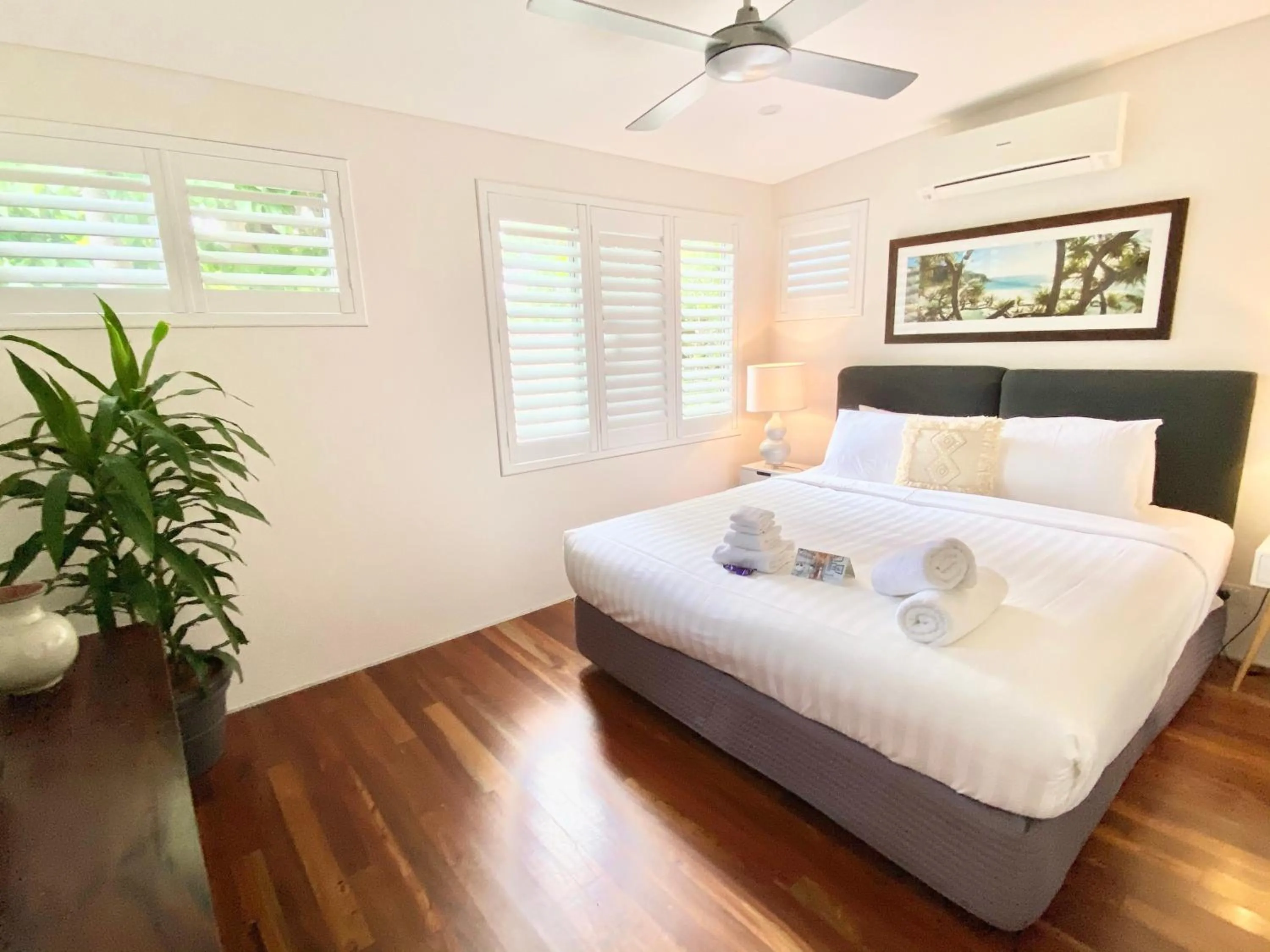 Bed in Bayhaven Lodge