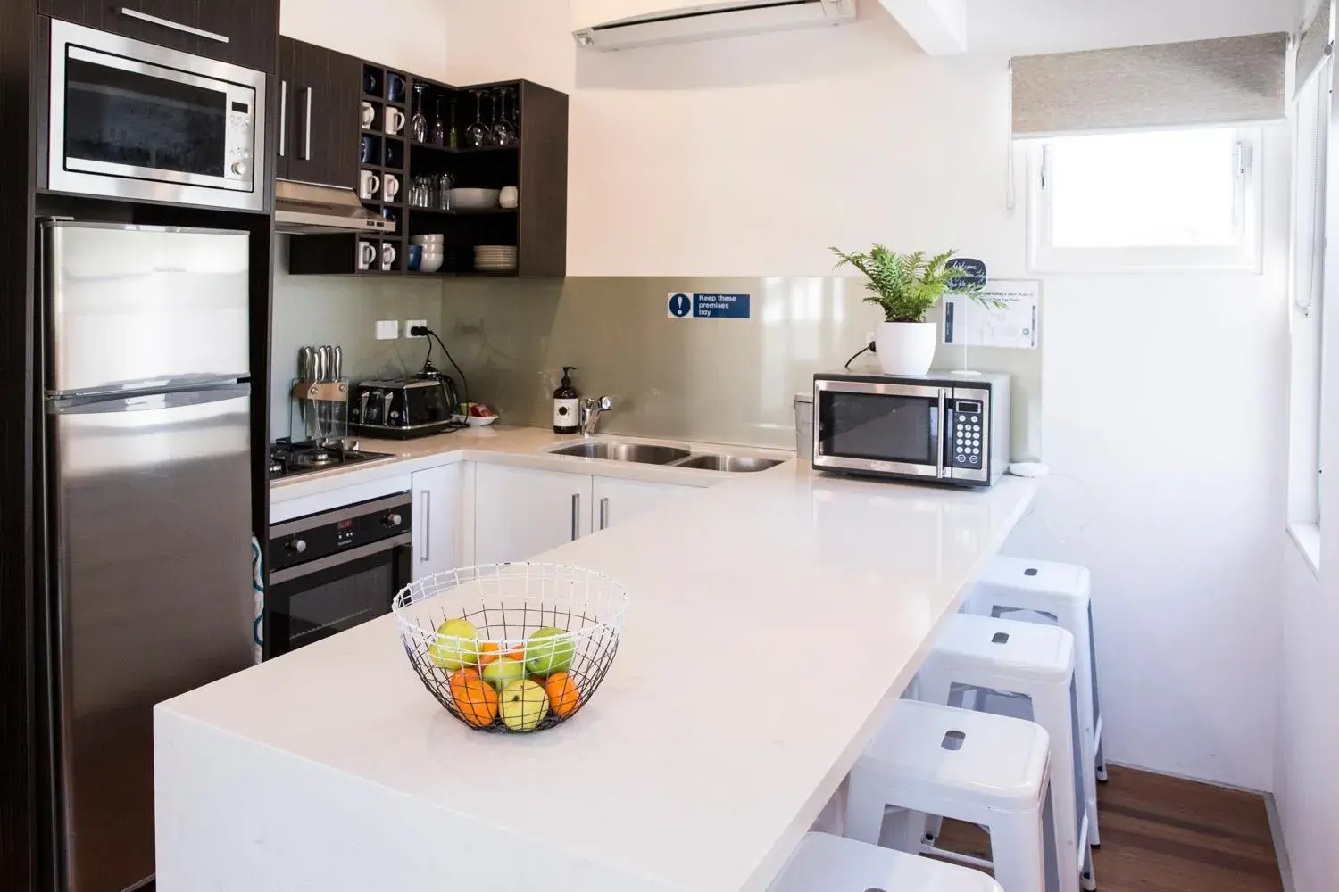 Superior Suite - Two Bedroom Apartment in Bayhaven Lodge Superior Suite - Two Bedroom Apartment in Bayhaven Lodge