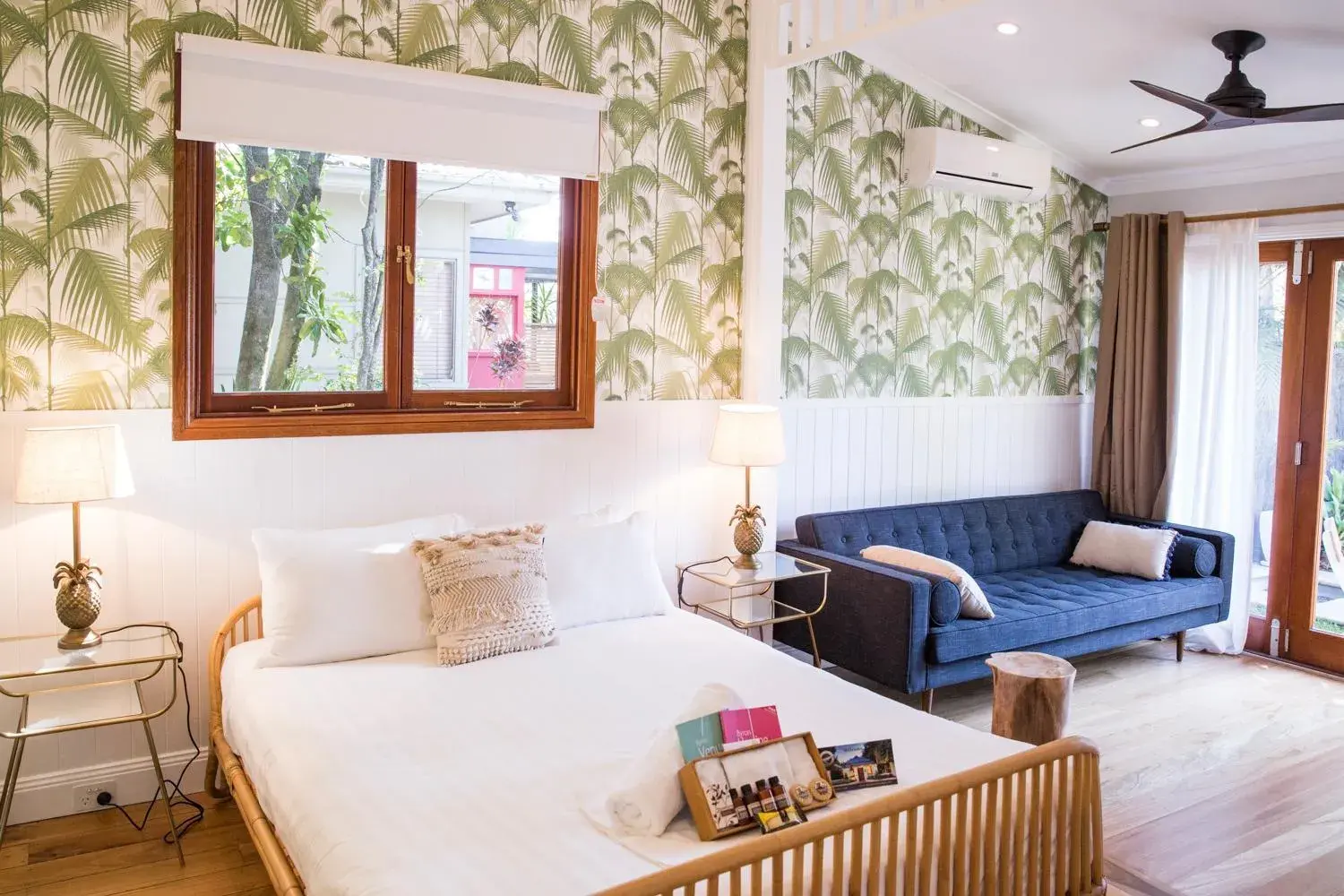 Garden Room in Bayhaven Lodge Garden Room in Bayhaven Lodge