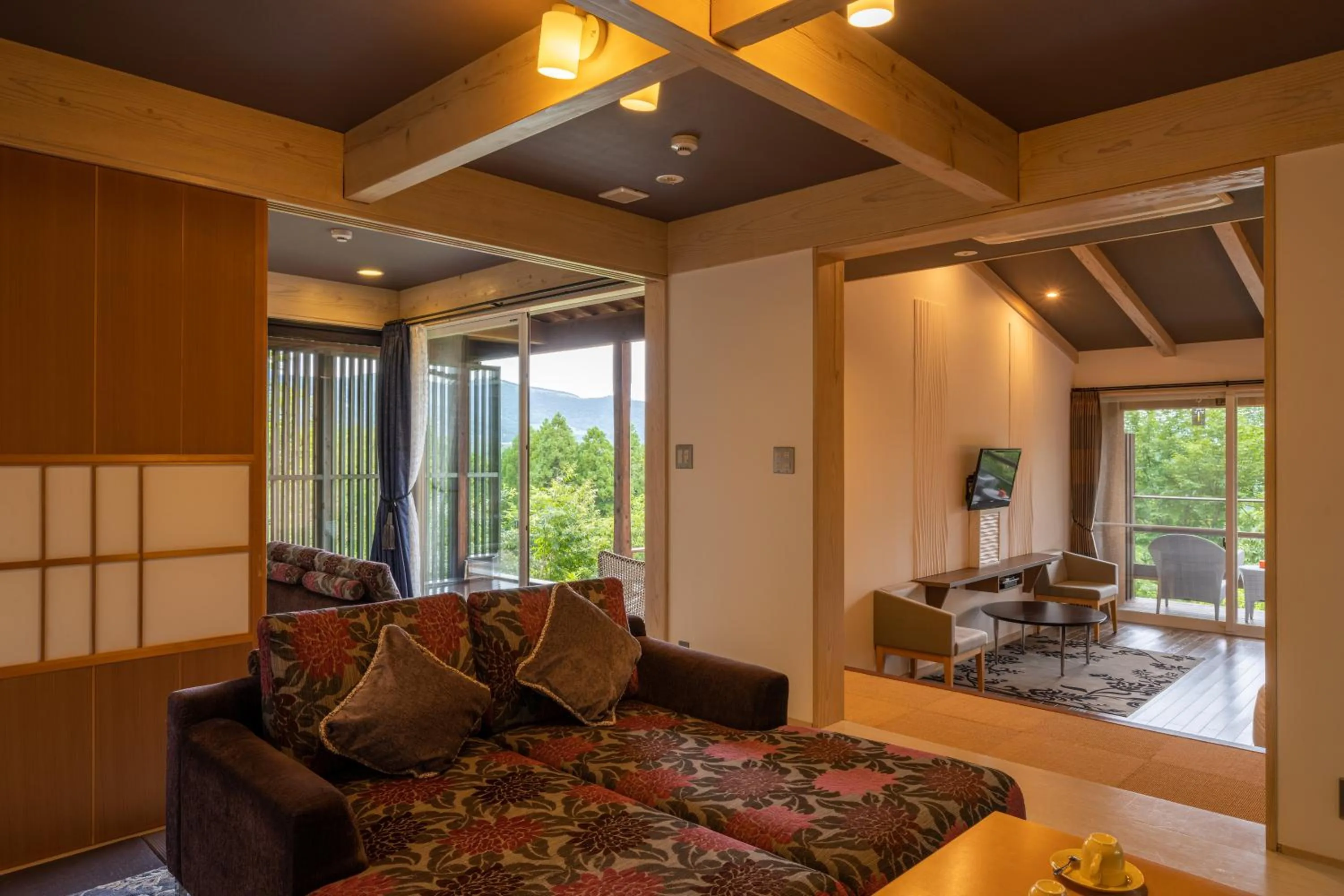 Living room in Kusayane no yado Ryunohige