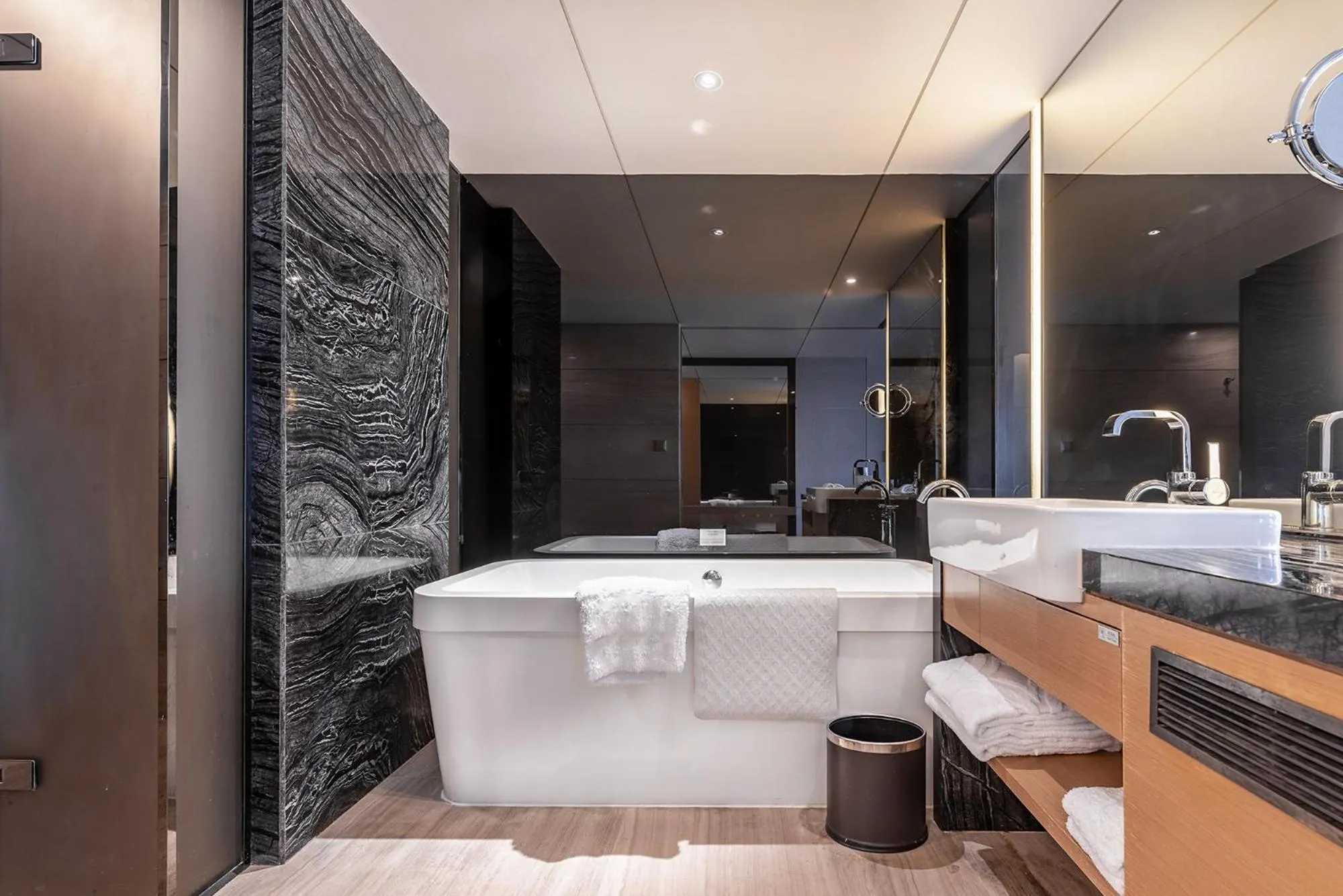 Bath in Shenzhen Dameisha Kingkey Palace Hotel