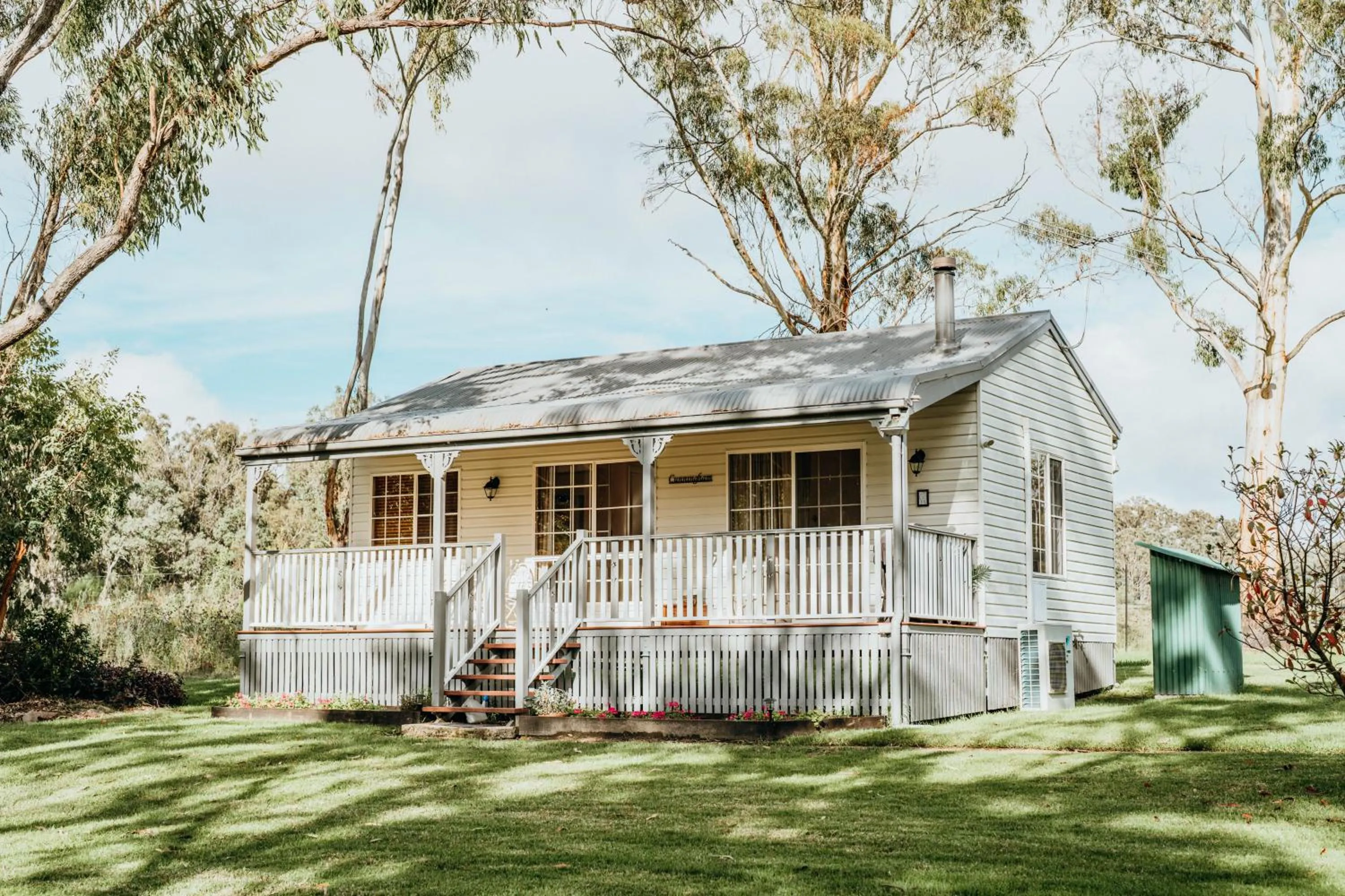 Granite Gardens Cottages & Lake Retreat