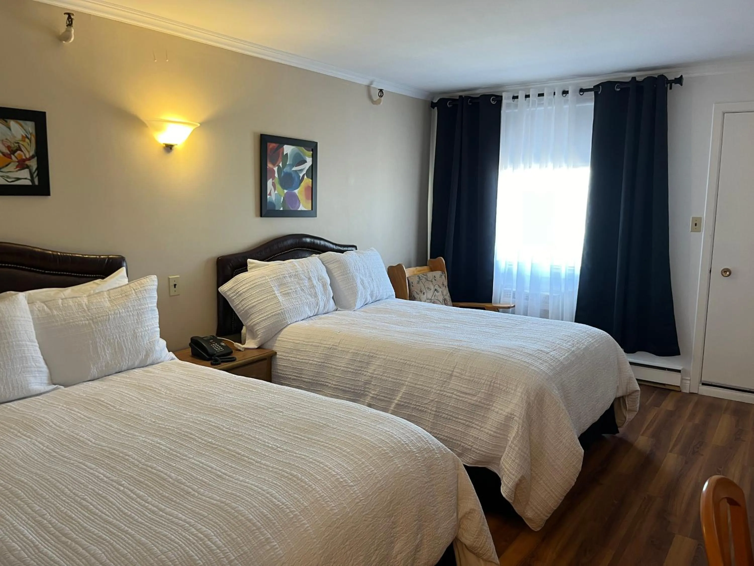 Bed in Hotel Motel Le Château