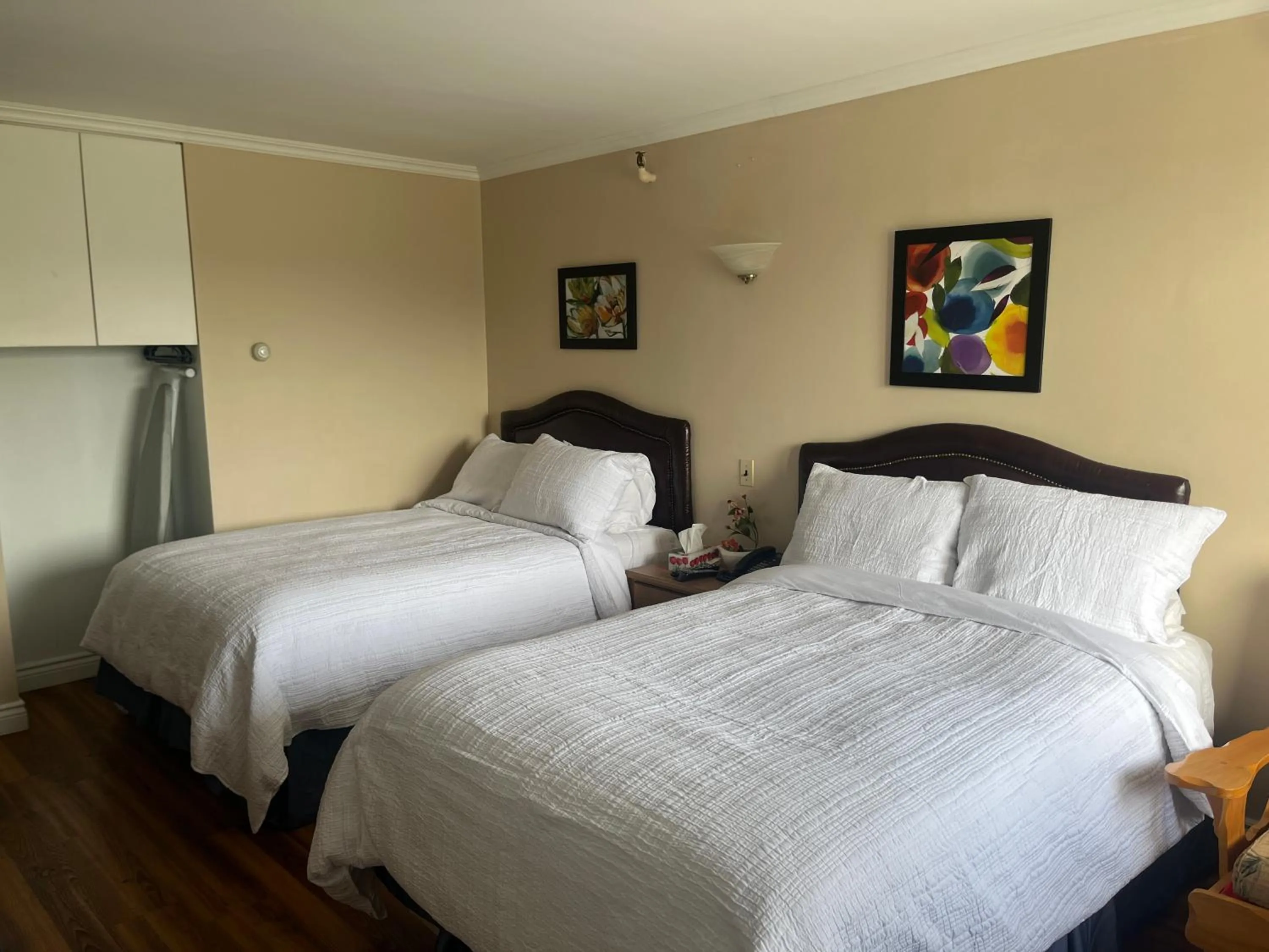 Bed in Hotel Motel Le Château