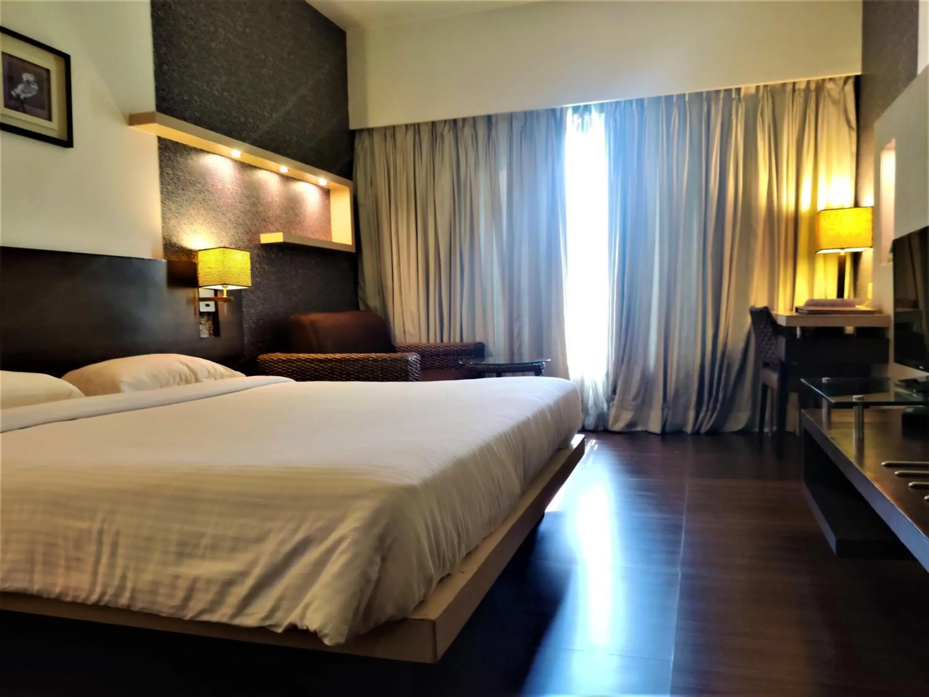 Standard Double Room in Hotel Satkar Residency Standard Double Room in Hotel Satkar Residency