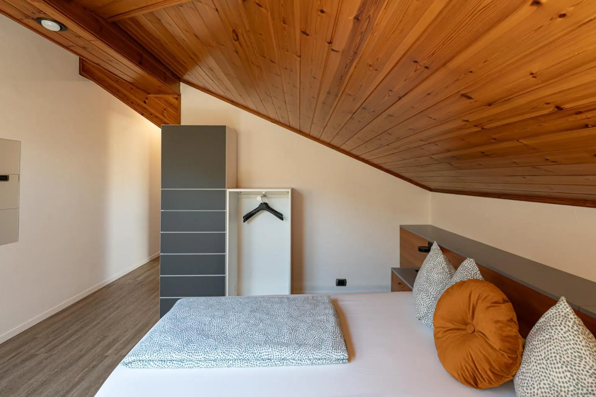 Bedroom, Bed in Gasthof Salurn