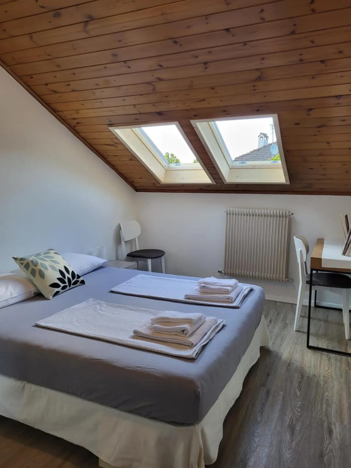 Family Room with Shared Bathroom in Gasthof Salurn