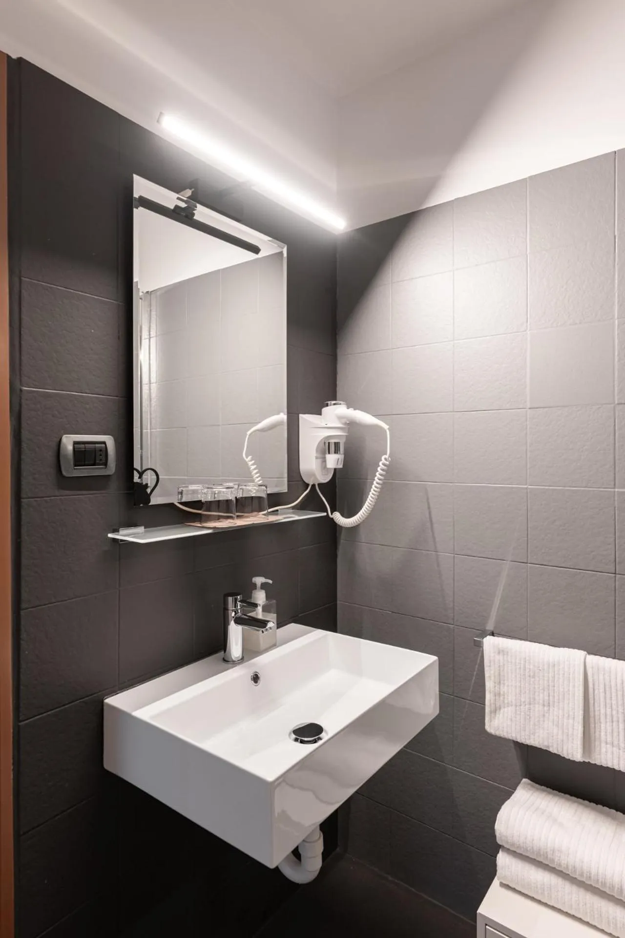 Bathroom in Gasthof Salurn