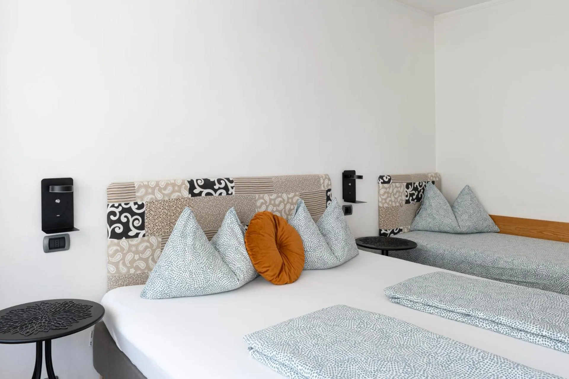 Bedroom, Bed in Gasthof Salurn