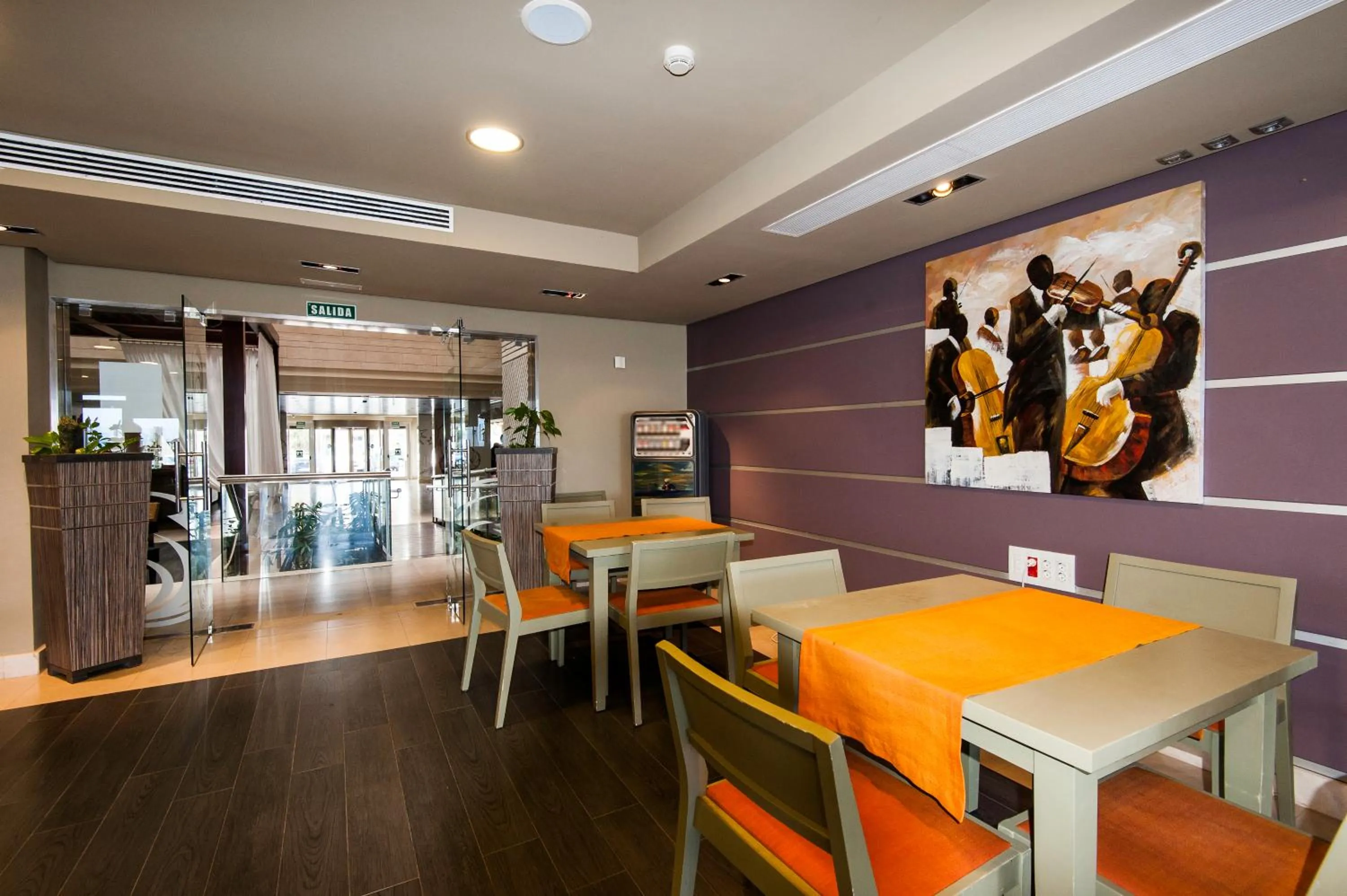 Lounge or bar in Kn Hotel Arenas del Mar Adults Only