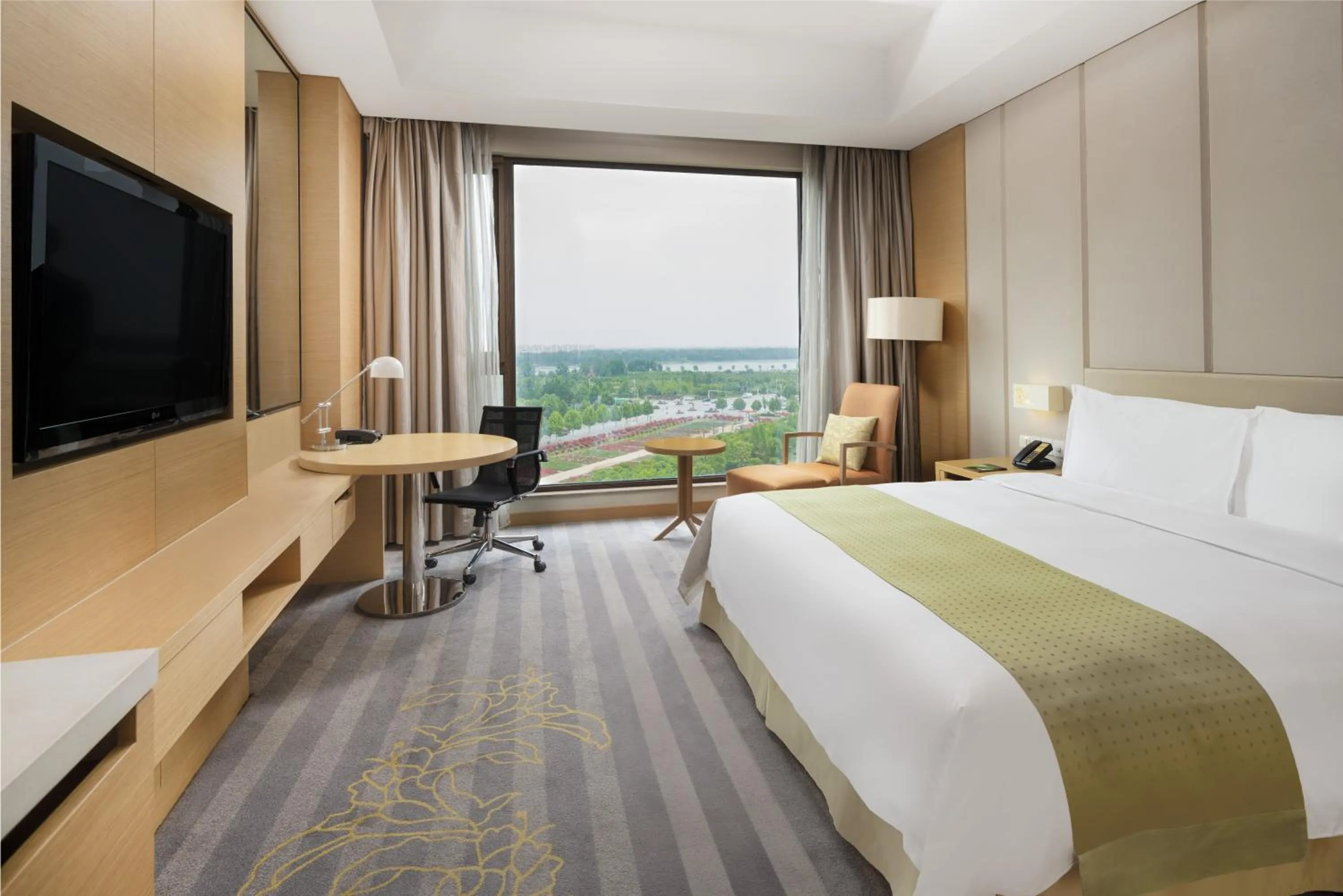 Bedroom, Bed in Holiday Inn Nanyang by IHG