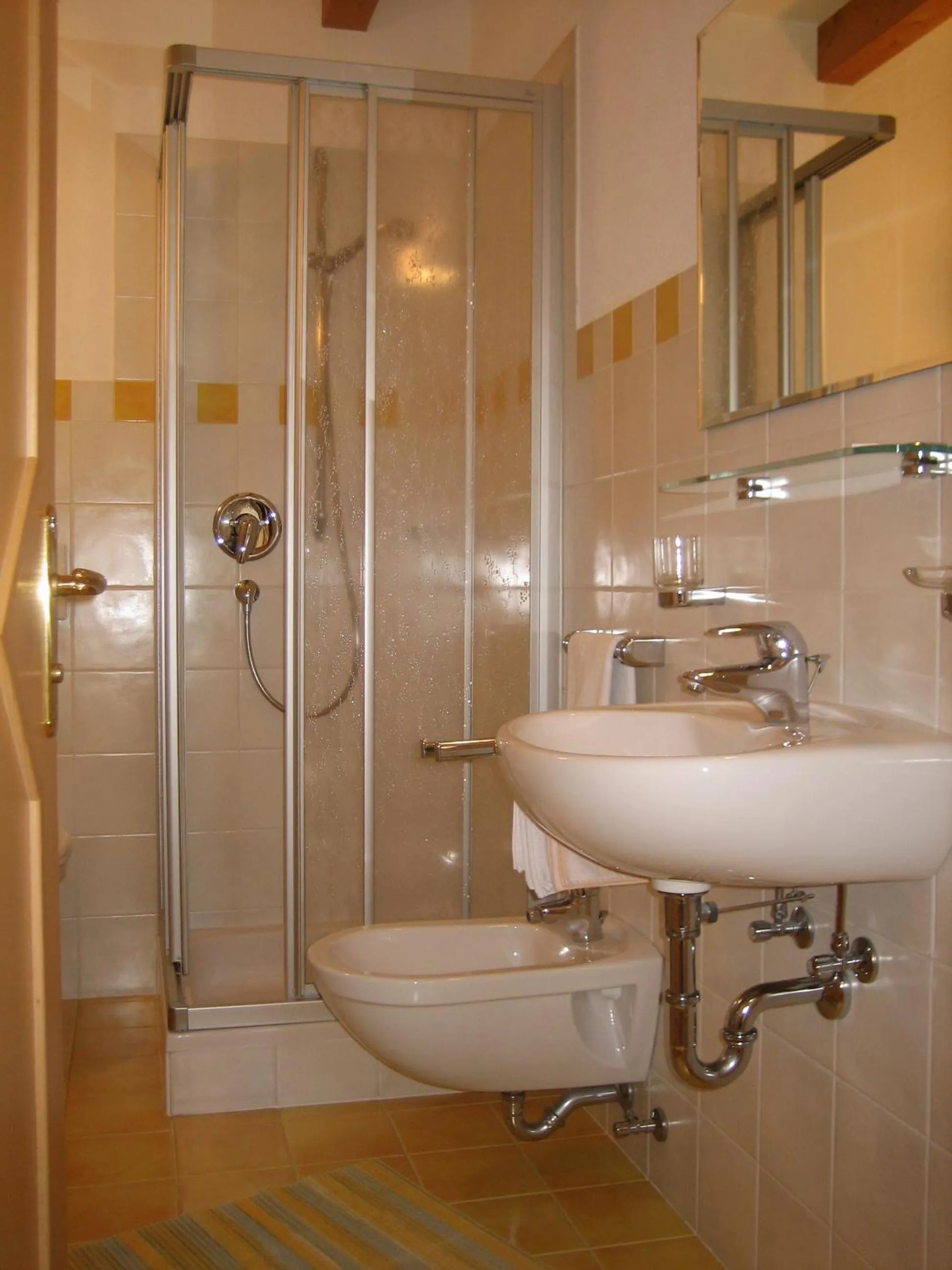 Bathroom in Garni - Appartement Neumairhof