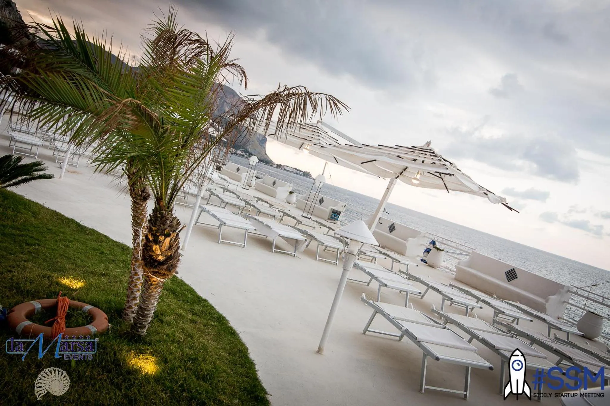 Swimming pool in La Marsa Vacances