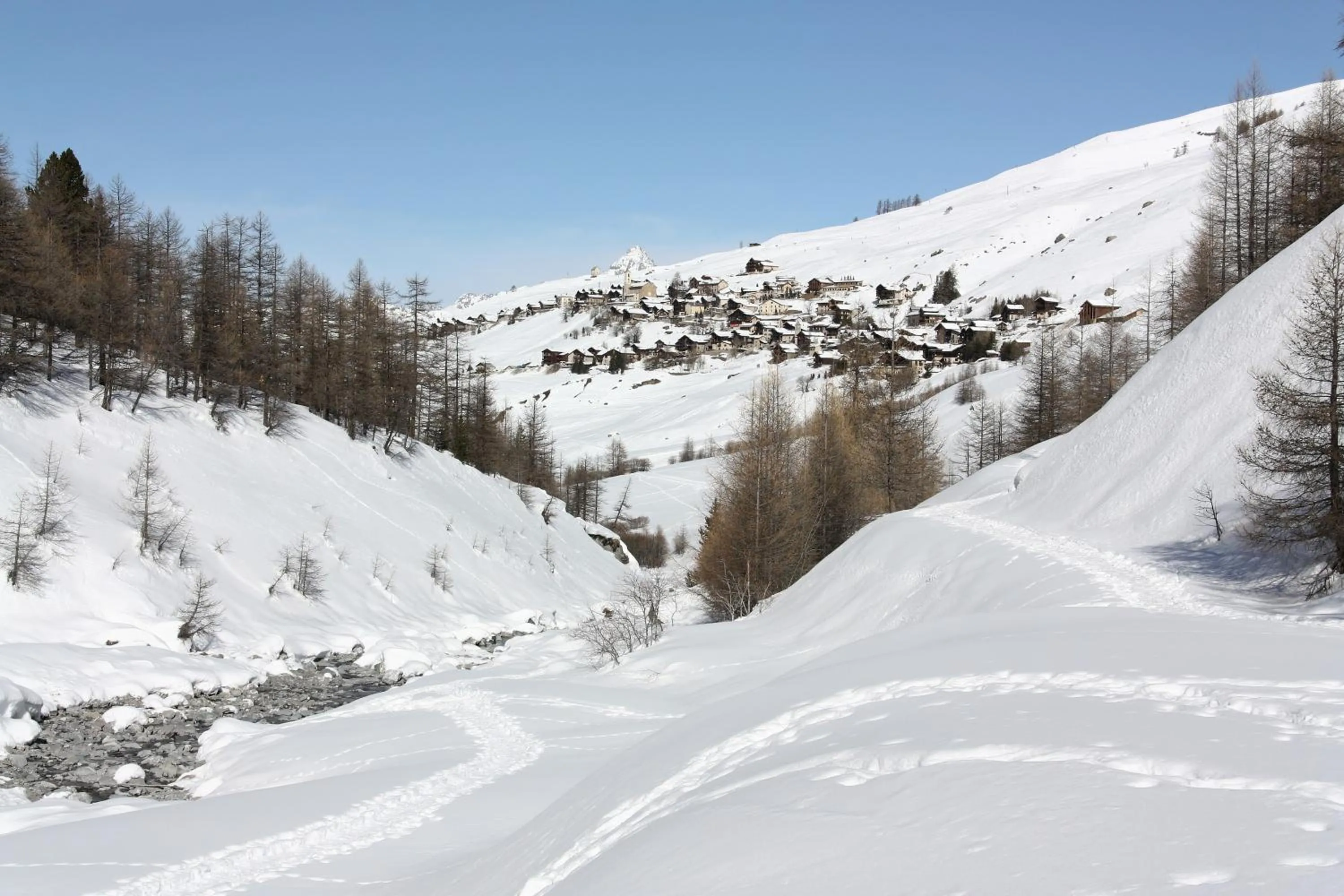 Natural landscape in Hôtel & Spa L'Alta Peyra