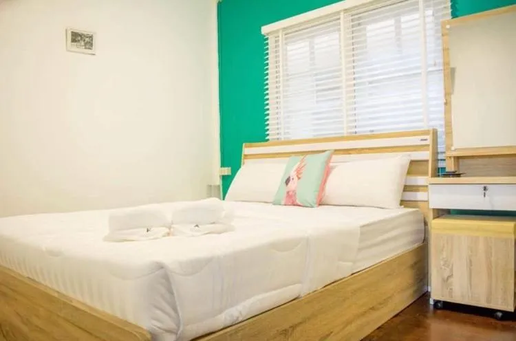 Bed in Karoon Sea View Lodge