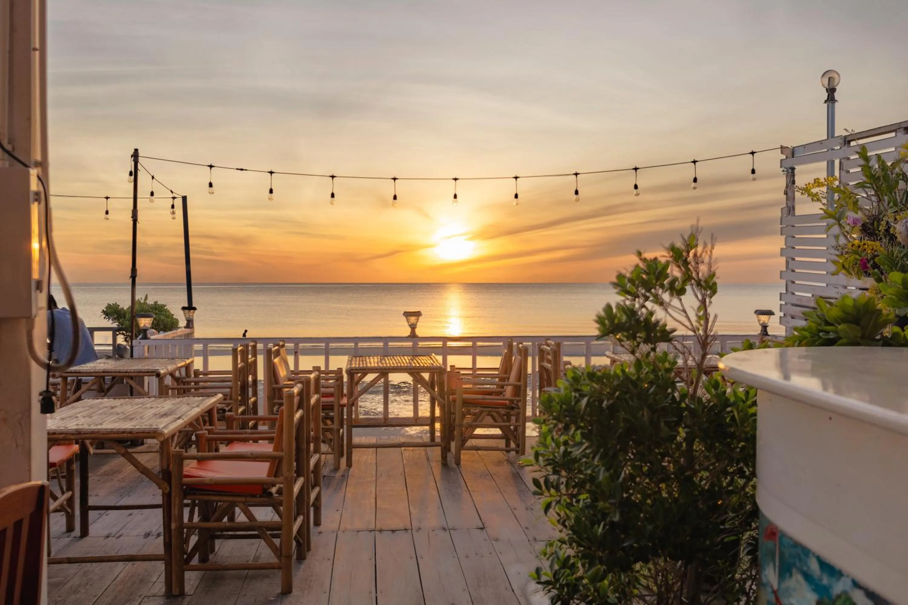 Karoon Sea View Lodge