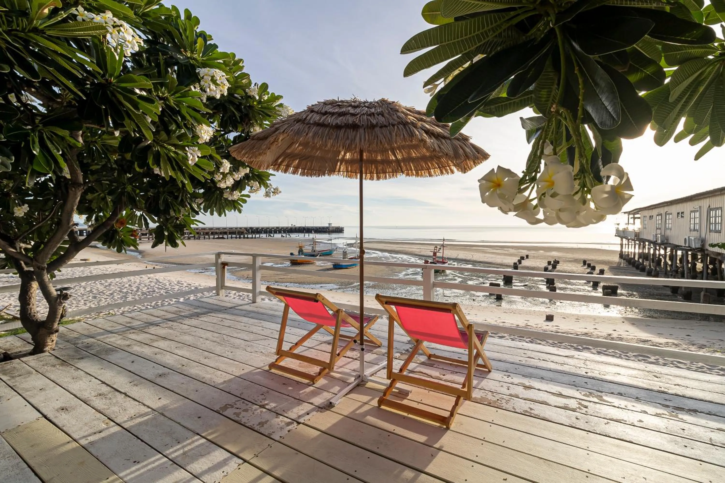 Karoon Sea View Lodge