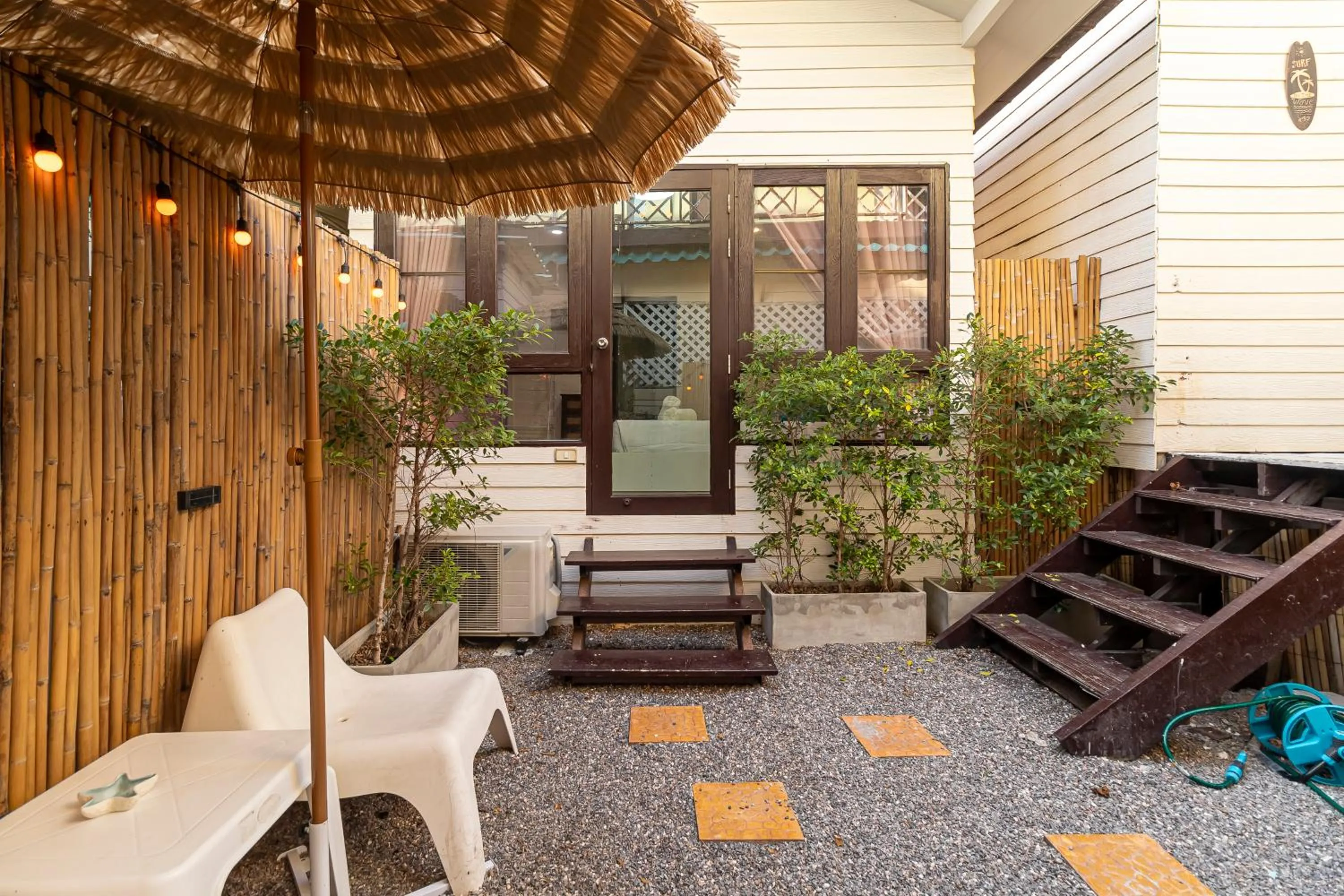 Karoon Sea View Lodge