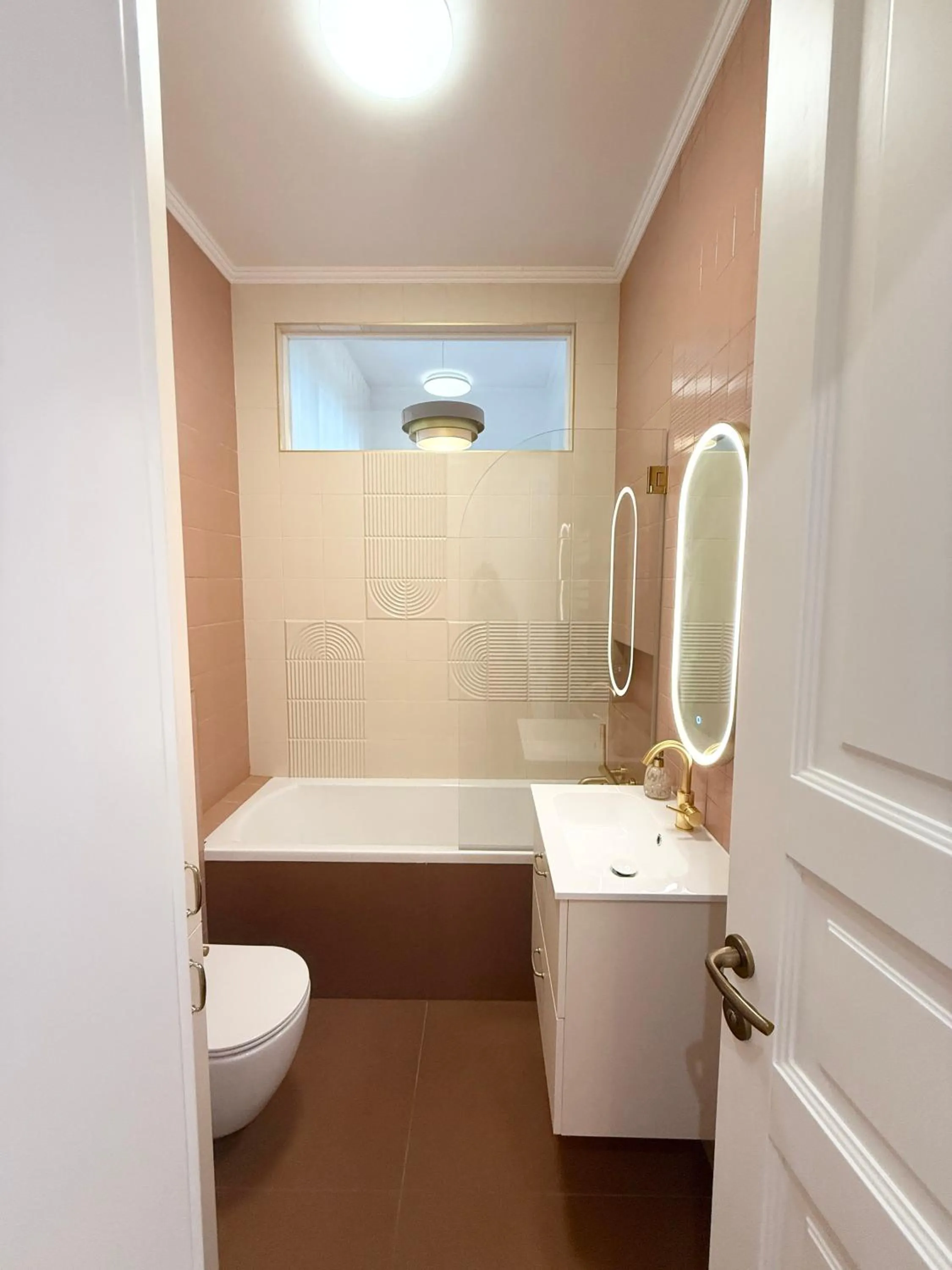 Bathroom in Mirage Medic Hotel