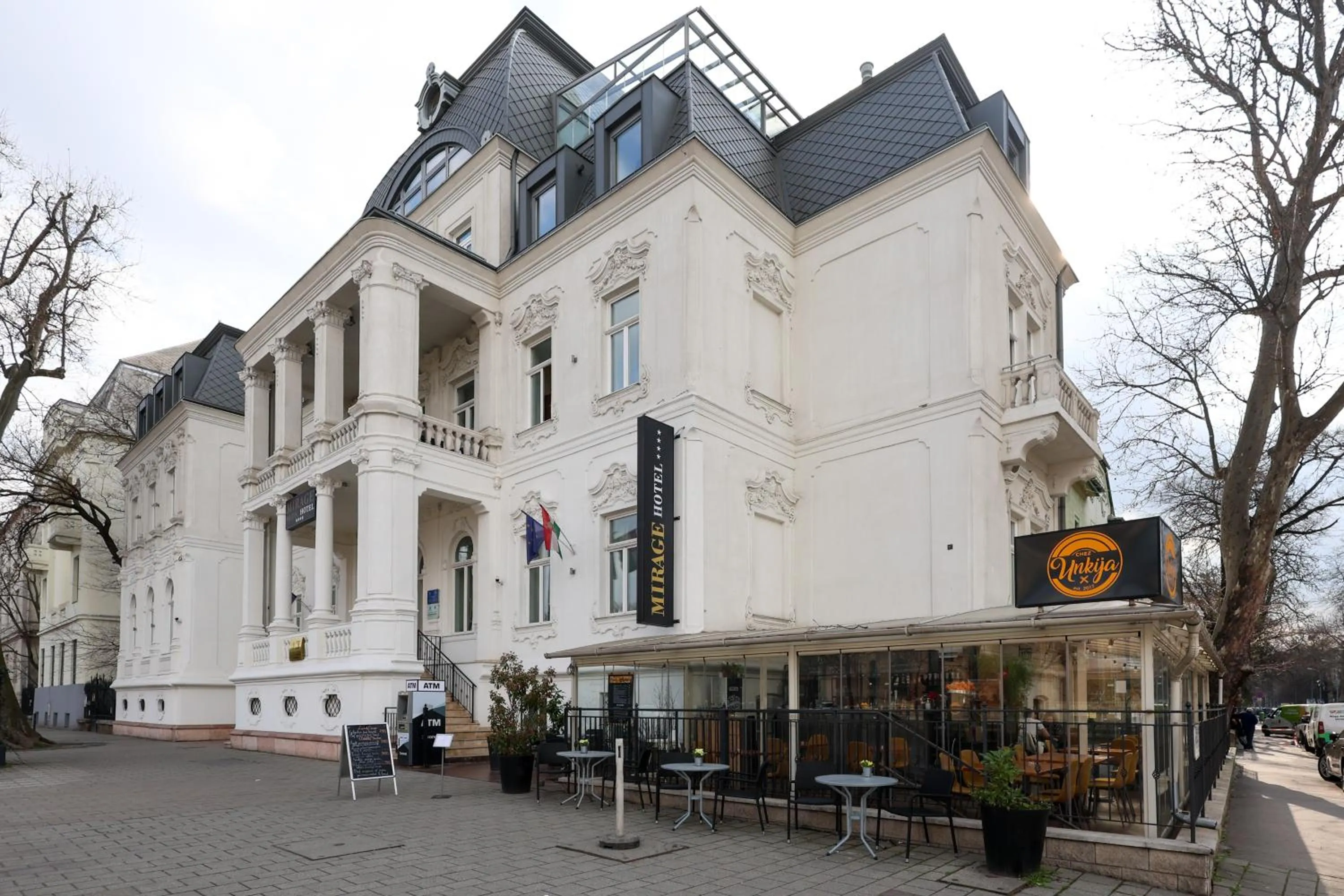 Property building in Mirage Medic Hotel