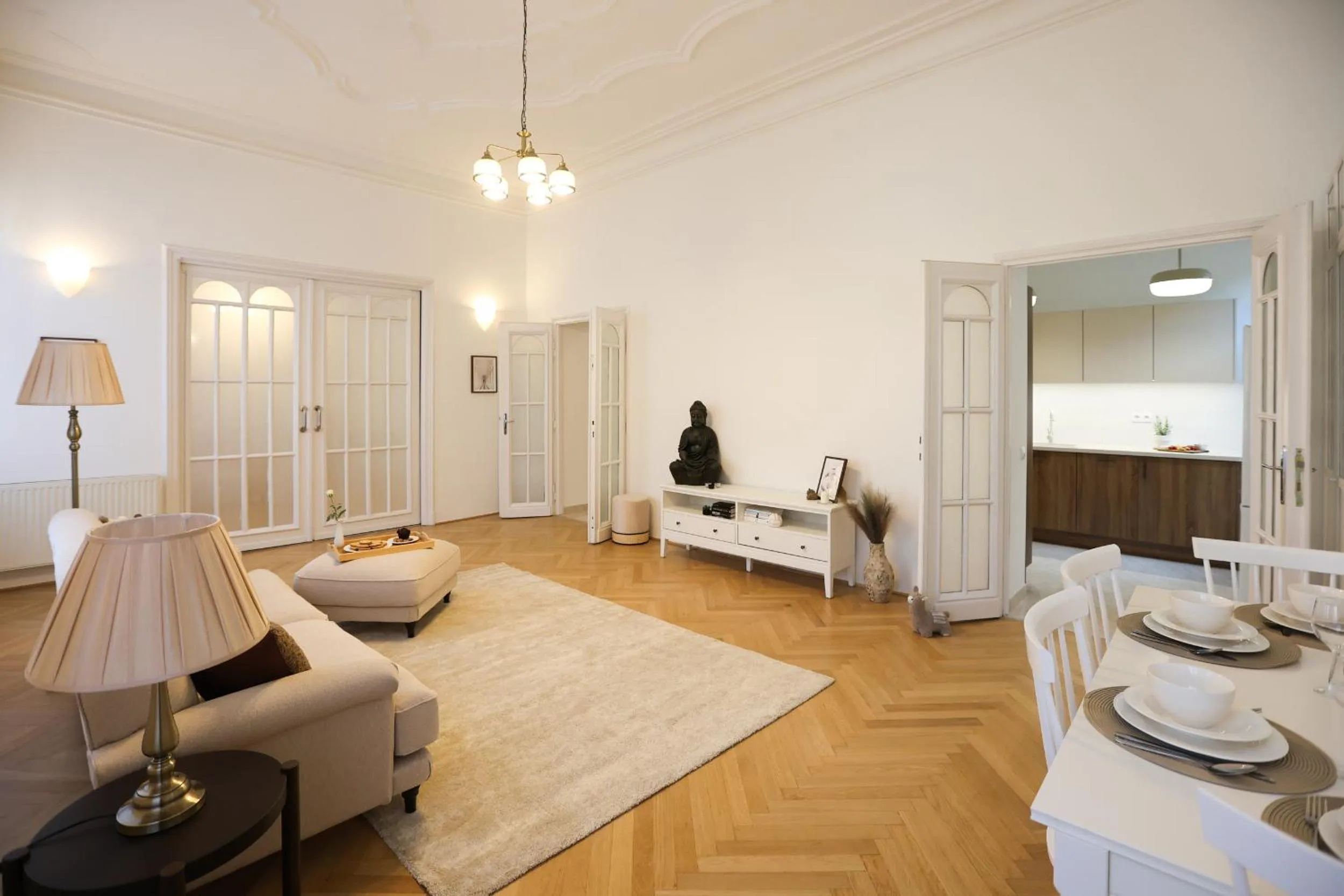 Living room, Bed in Mirage Medic Hotel