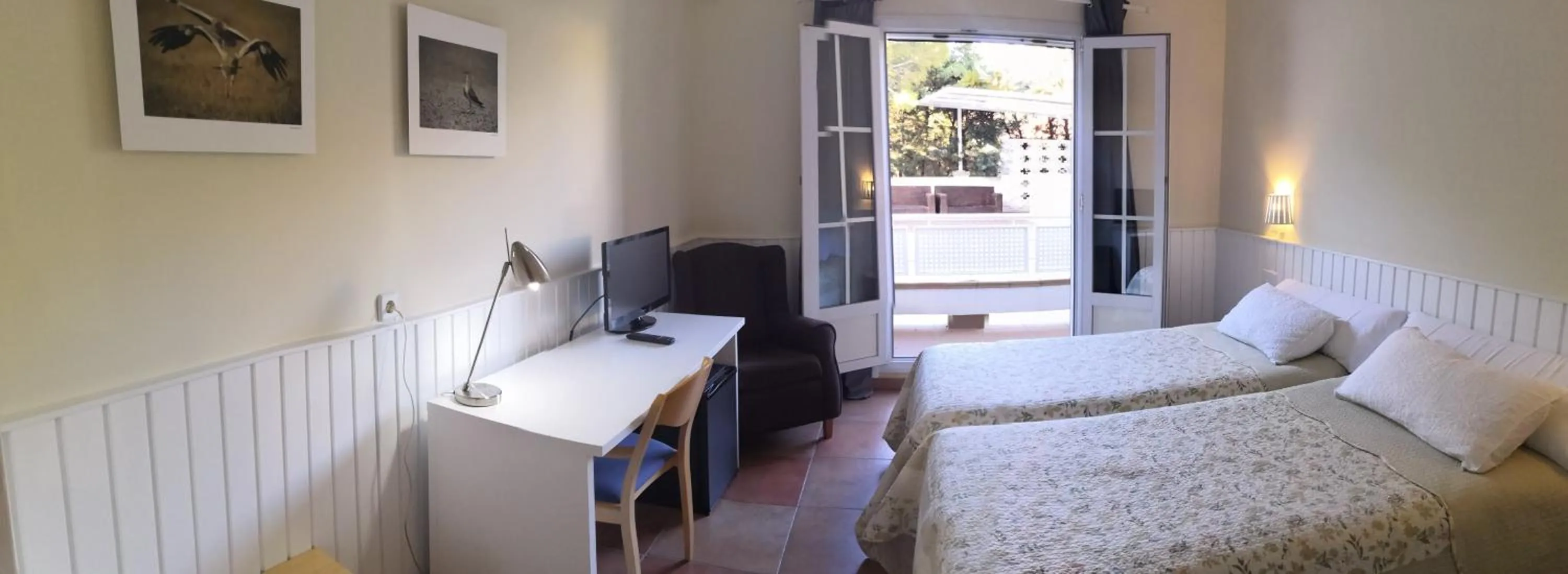 Bedroom, Bed in Hotel Marisma Sancti Petri