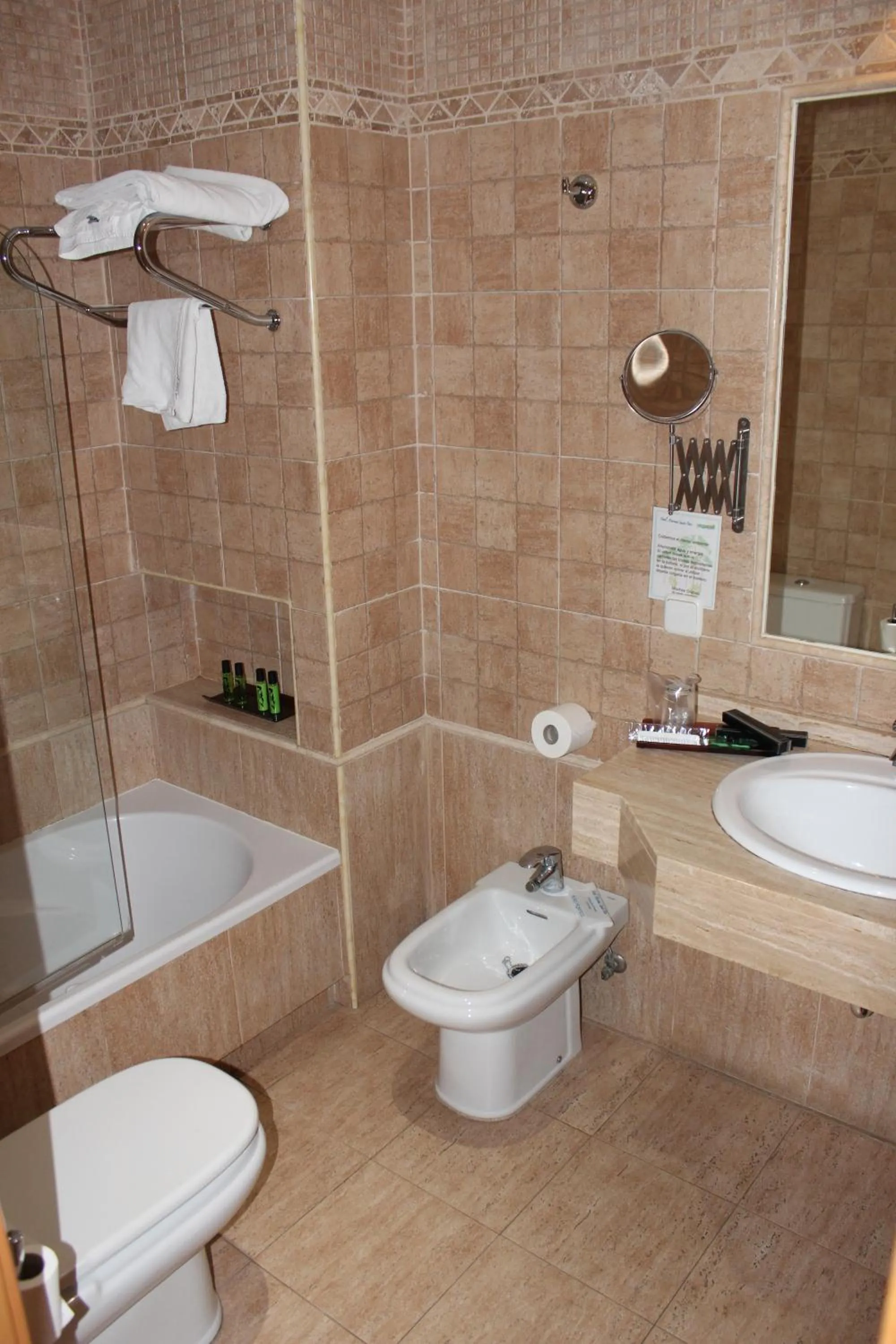 Bathroom in Hotel Marisma Sancti Petri