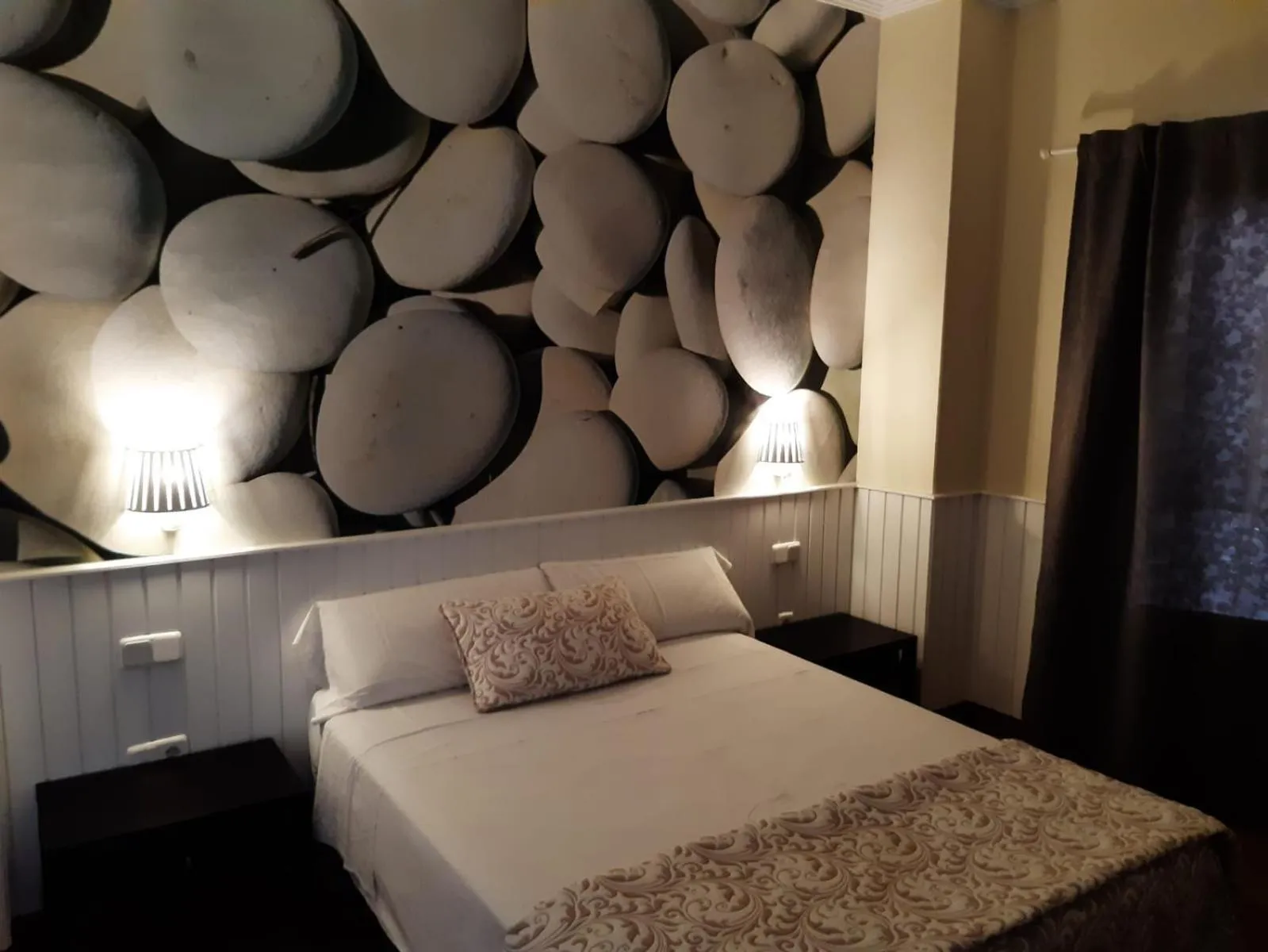 Bed in Hotel Marisma Sancti Petri