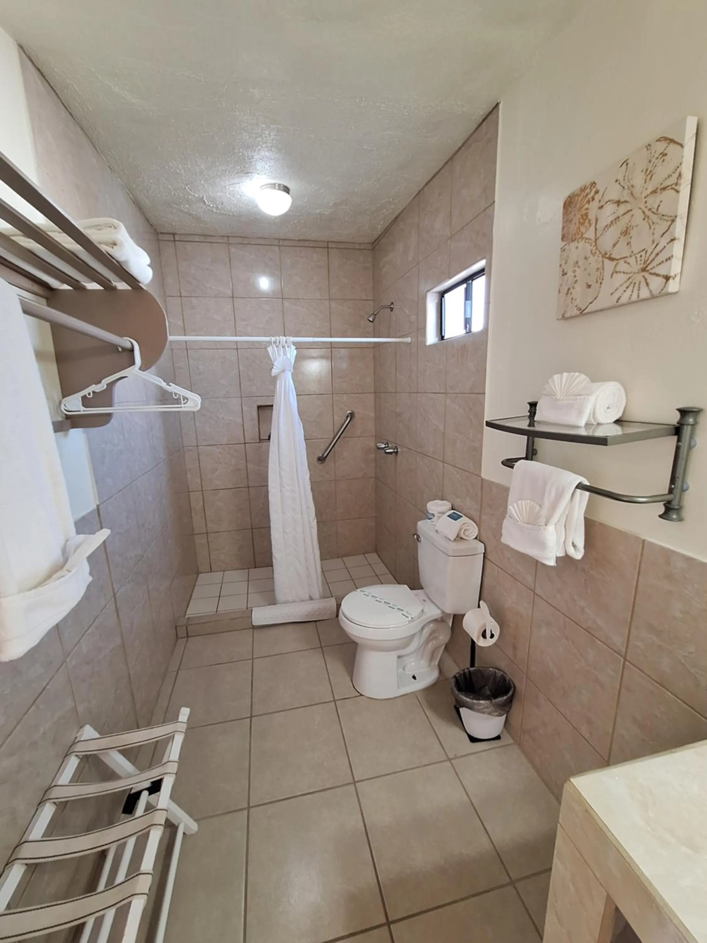 #53 Bungalow Seaside Hotel & Victors RV Park