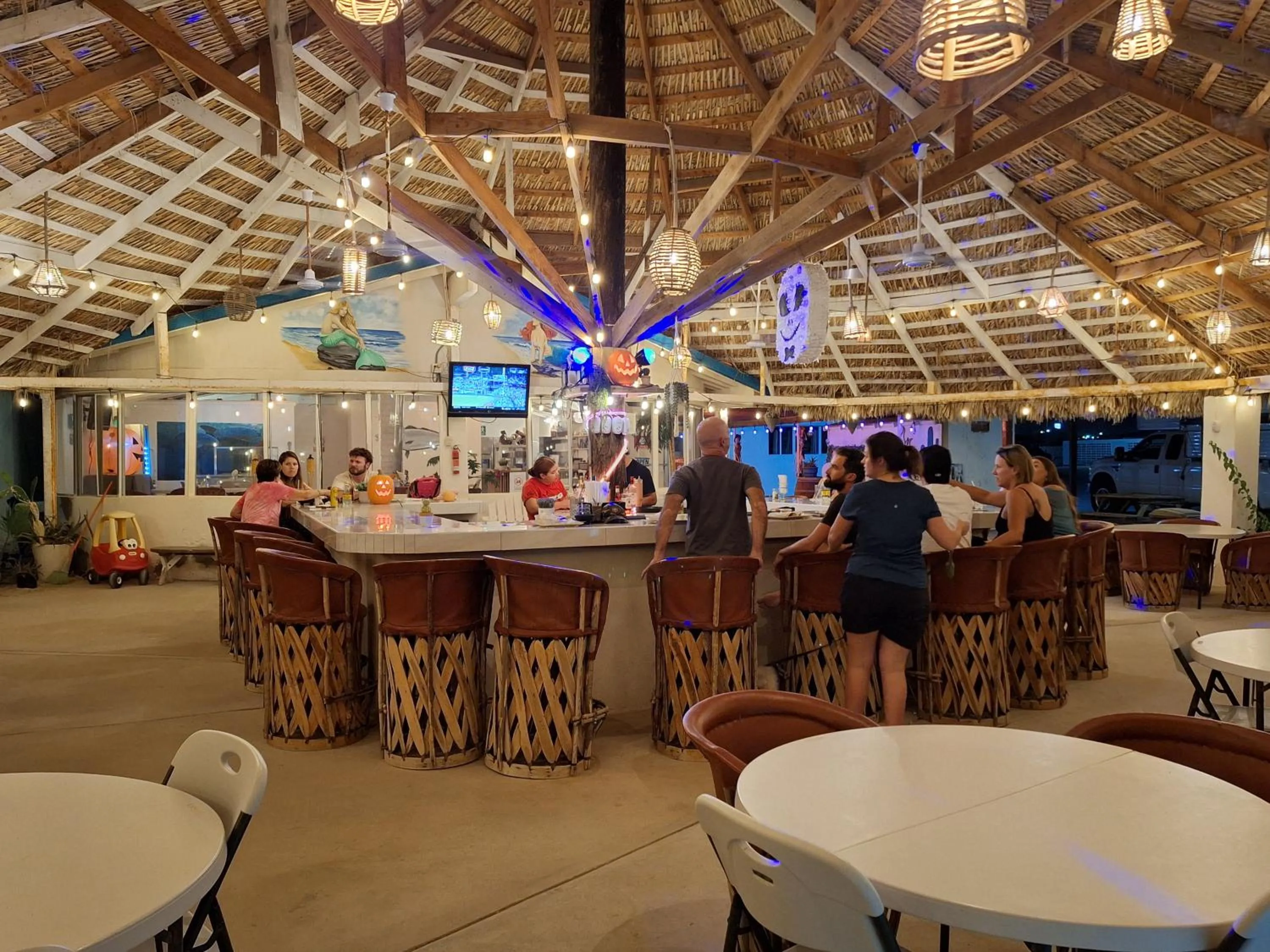 #53 Bungalow Seaside Hotel & Victors RV Park