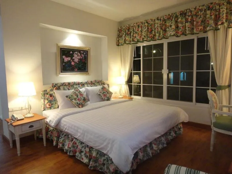 Bed in Kensington English Garden Resort Khaoyai