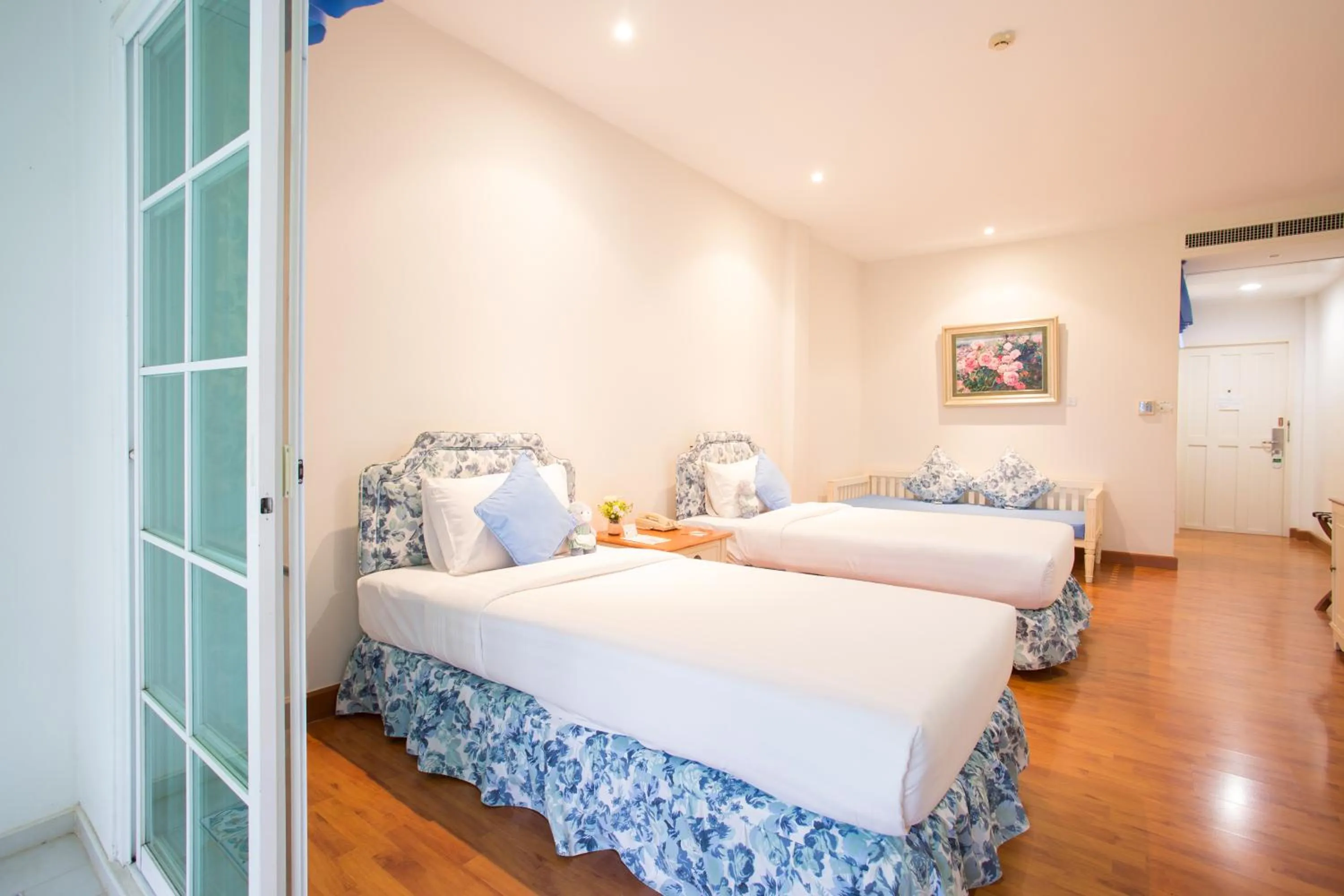 Bed in Kensington English Garden Resort Khaoyai