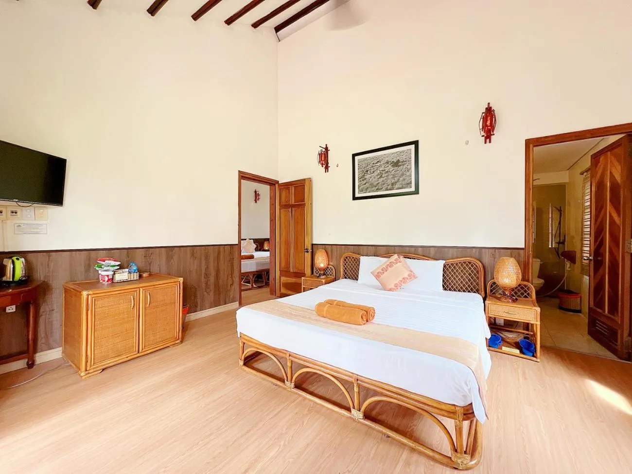 Bedroom, Bed in Little Muine Cottages Resort