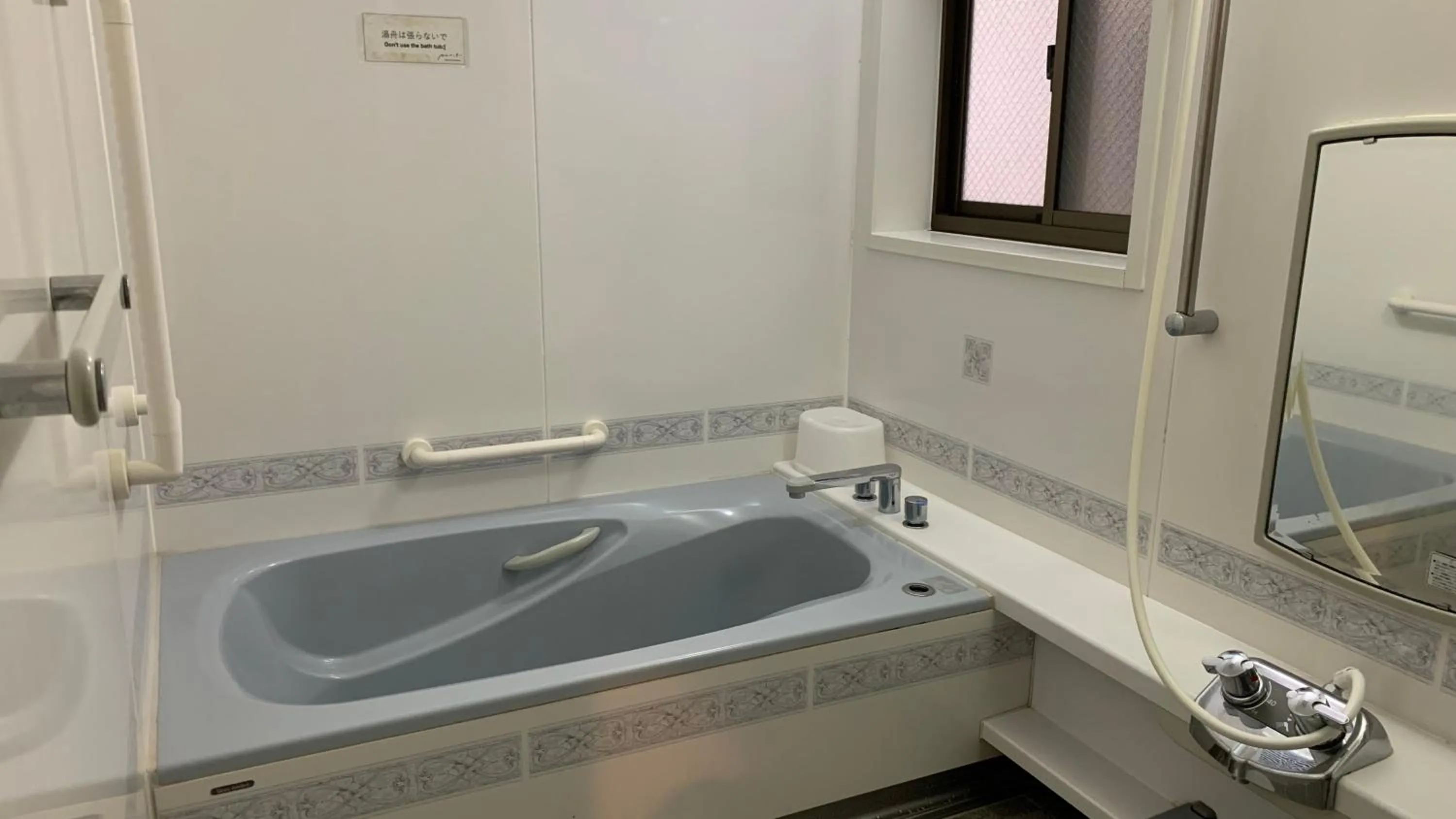 Shower in Hostel Marika -ホステルマリカ-