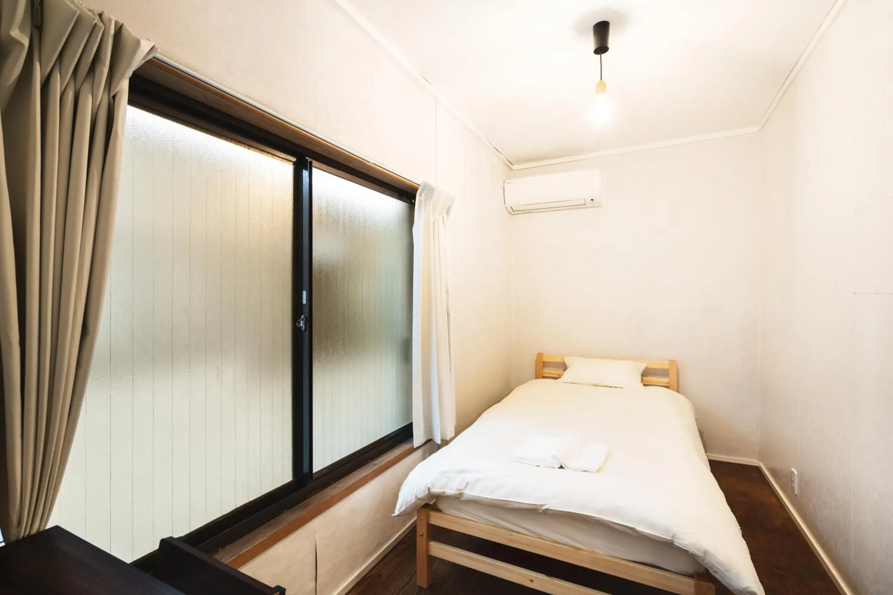 Single Room with Shared Bathroom in Hostel Marika -ホステルマリカ- Single Room with Shared Bathroom in Hostel Marika -ホステルマリカ-