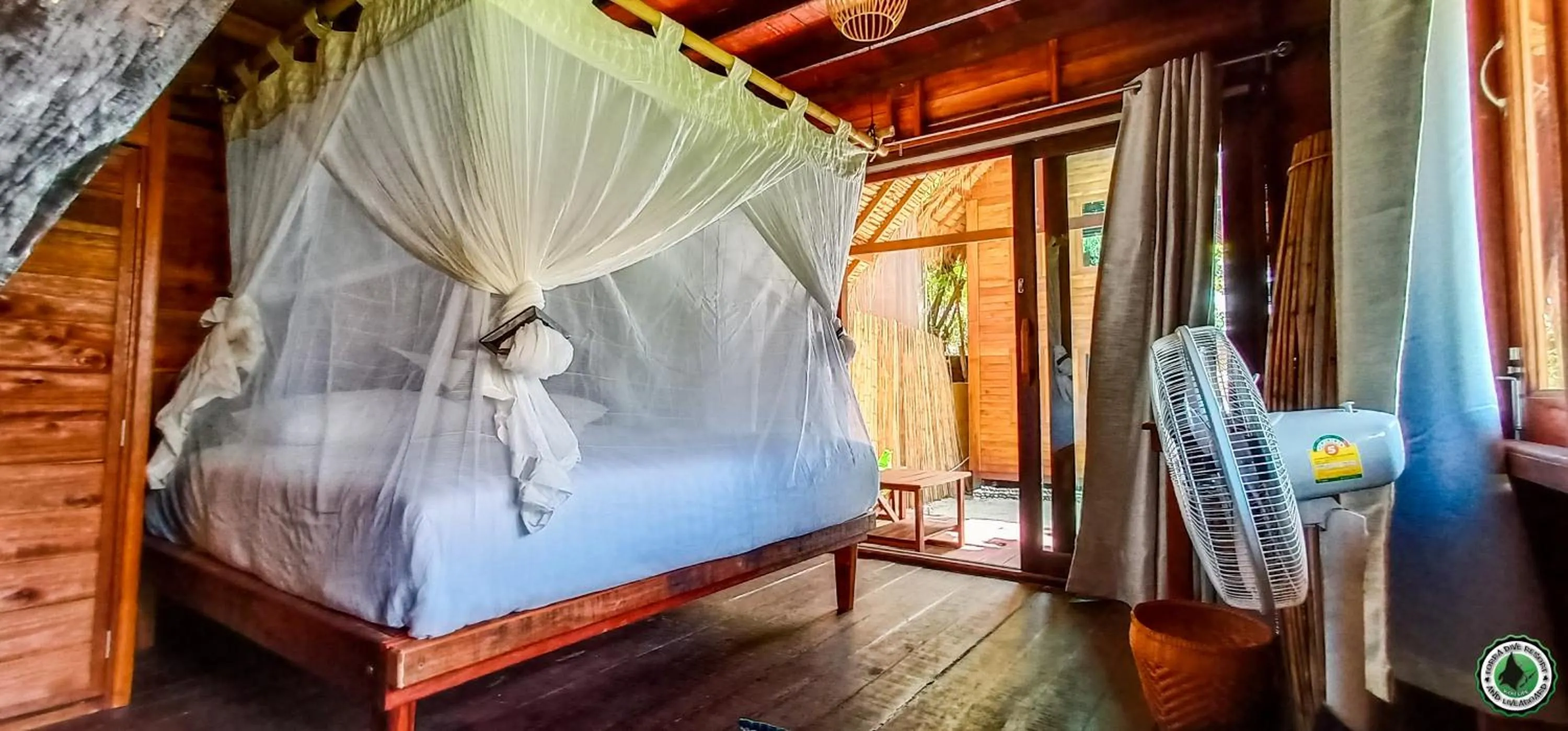 Bed in Forra Pattaya Sea View Bungalow