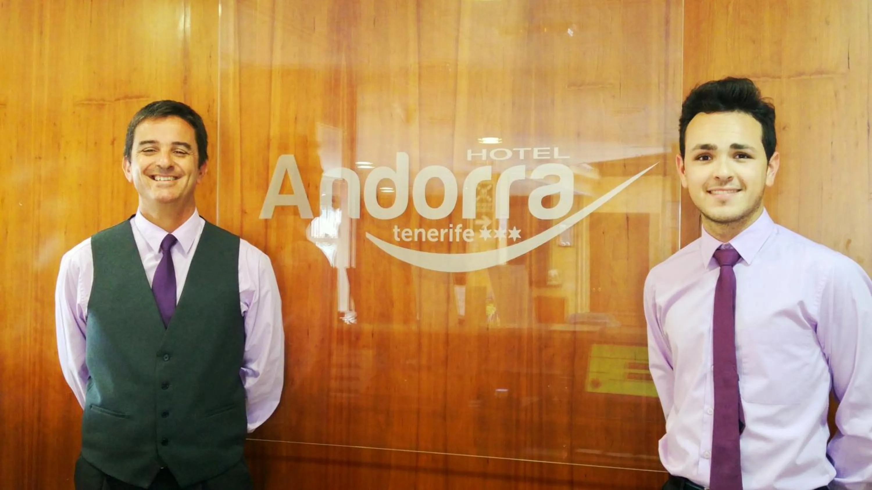 Staff in Hotel-Apartamentos Andorra