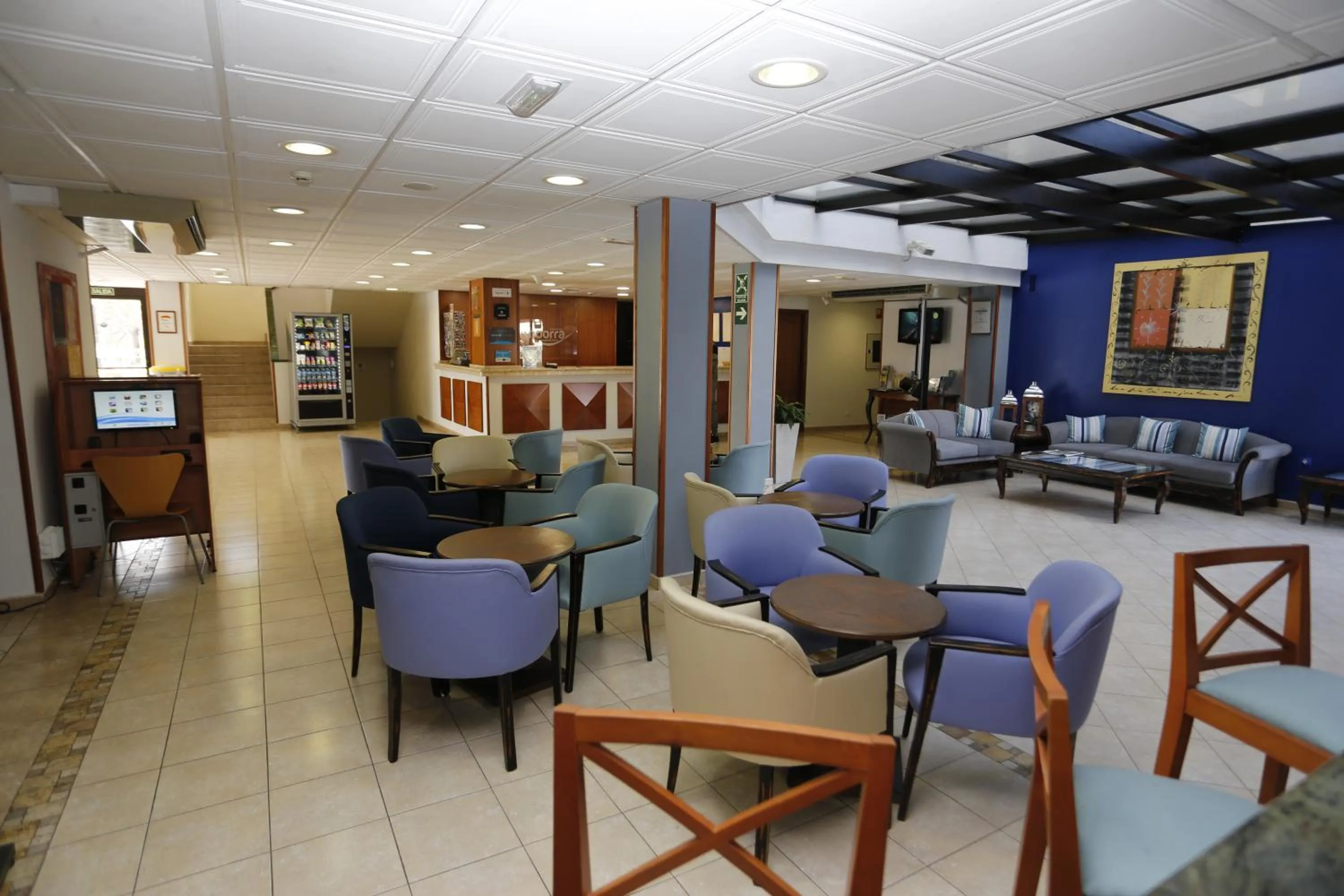 Lounge or bar in Hotel-Apartamentos Andorra