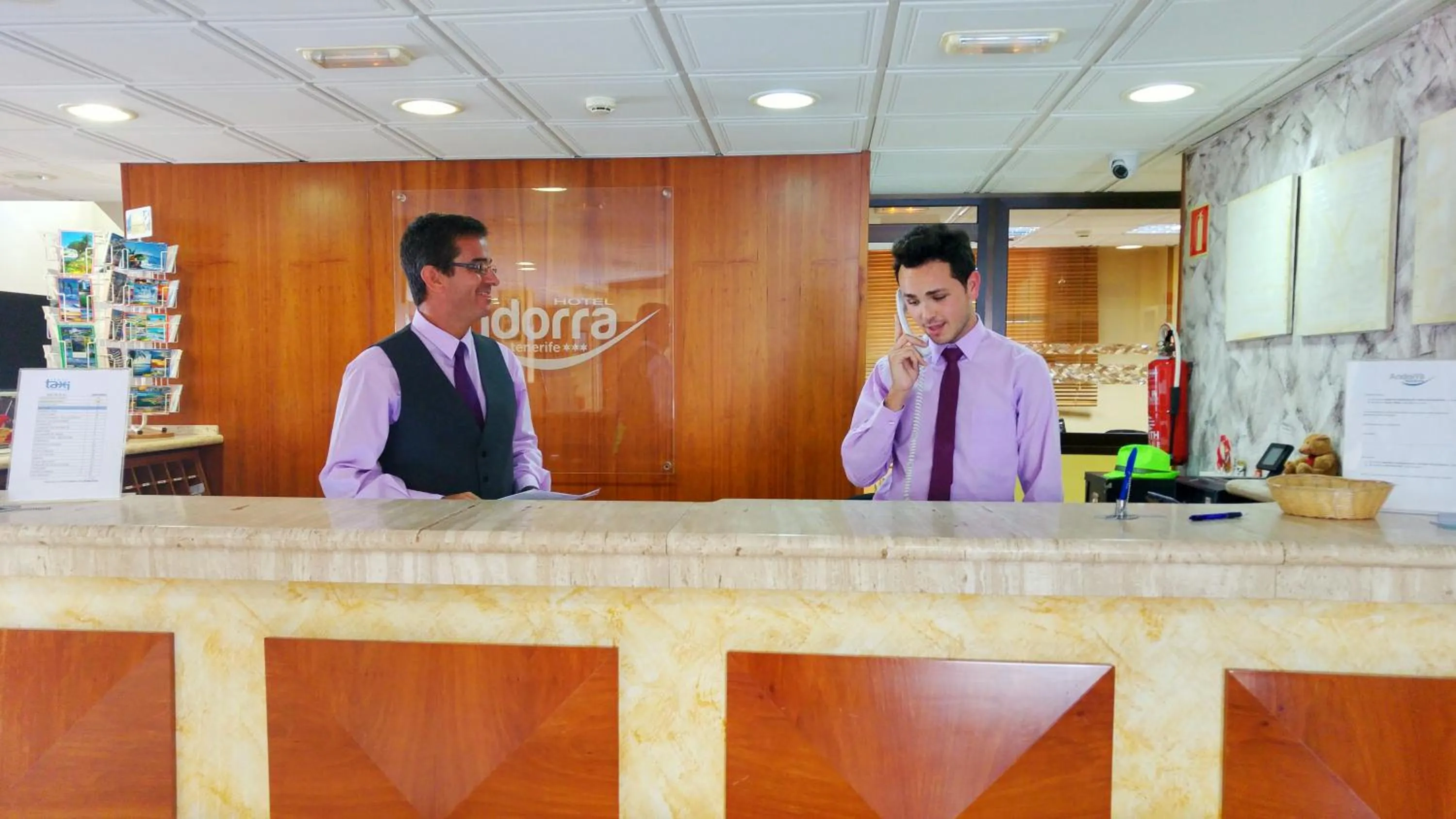 Lobby or reception in Hotel-Apartamentos Andorra