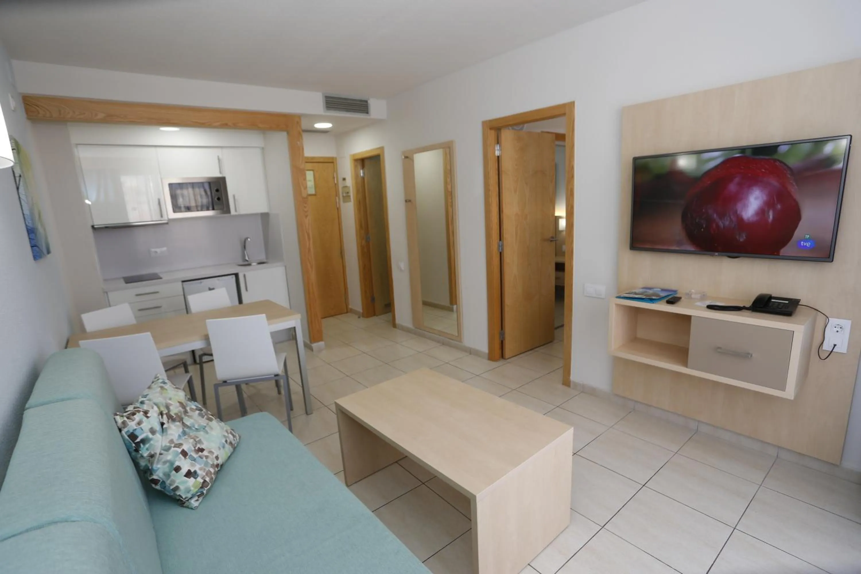 Bedroom in Hotel-Apartamentos Andorra